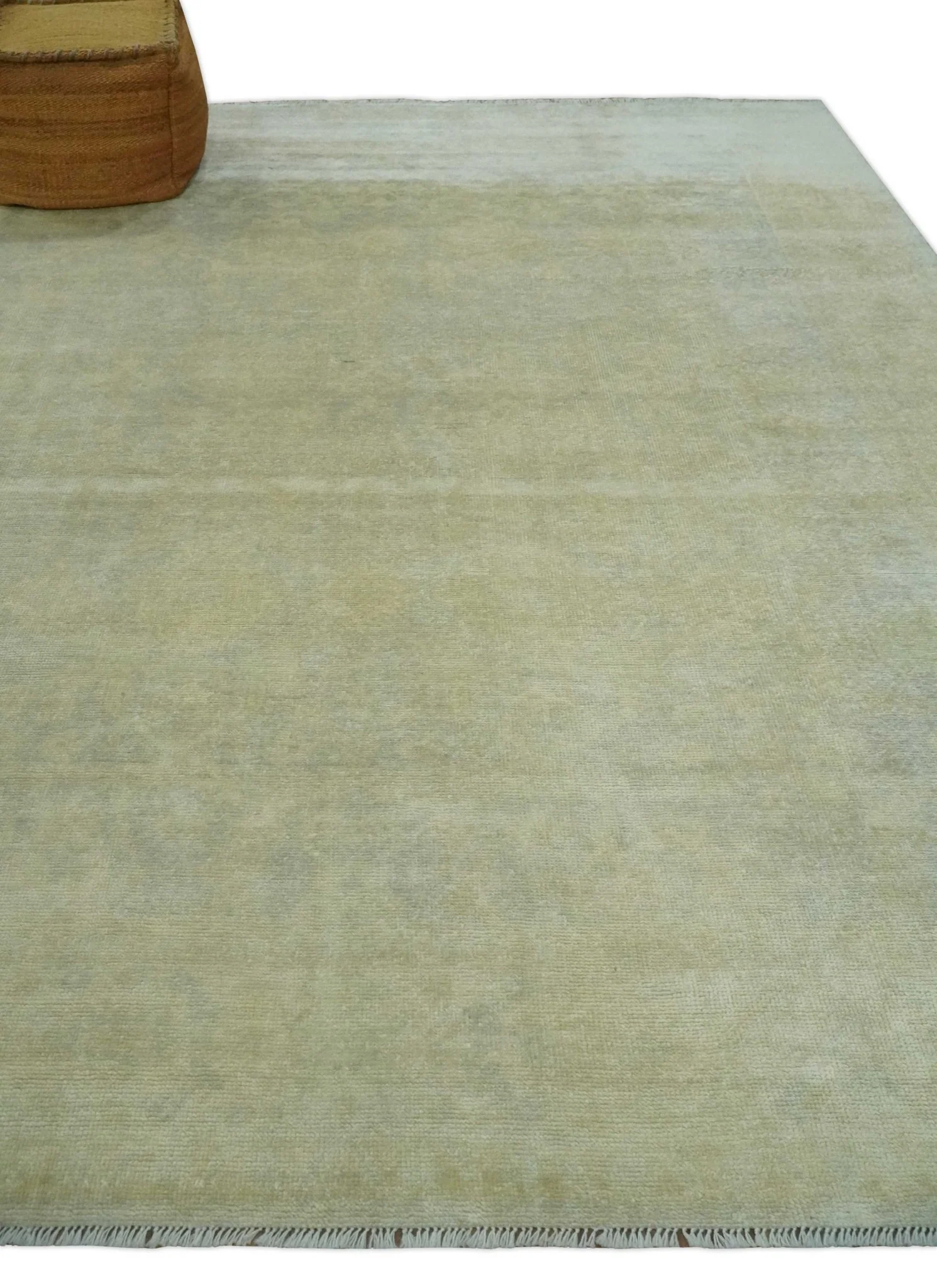 Beige and Silver Traditional Hand Knotted 8x10 Wool Oushak Area Rug - Image 3