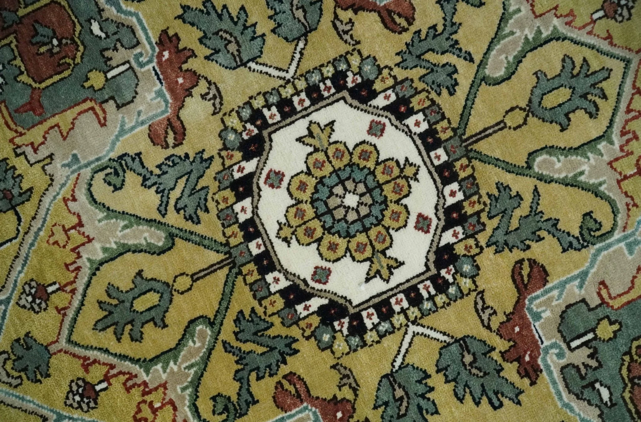 Fine Knots Beige, Brown and Ivory 9x12 Hand knotted Traditional Wool Area Rug - Image 4