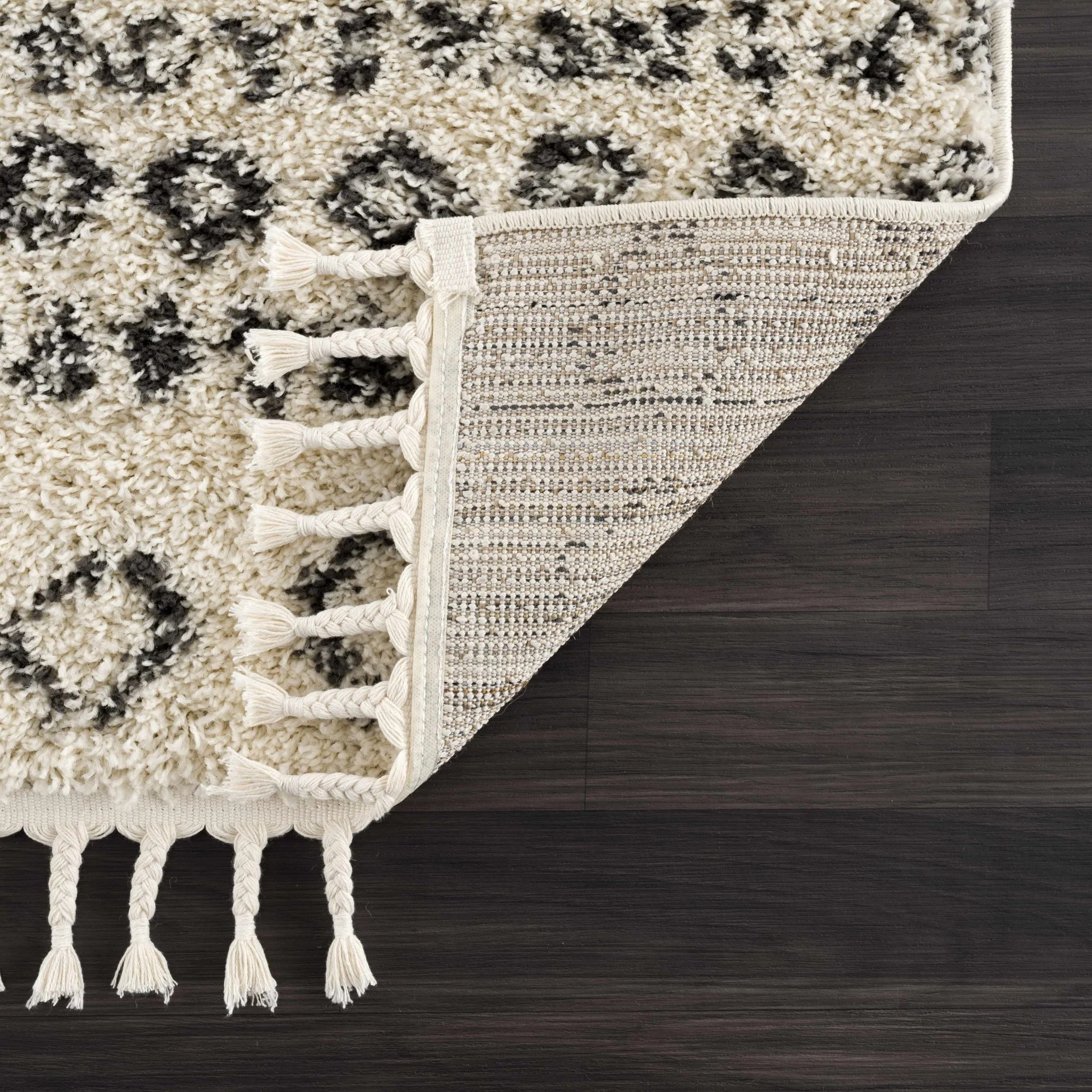 Traditional Design Beige and Charcoal Machine Woven Moroccan Tribal Trellis Rug - Image 5