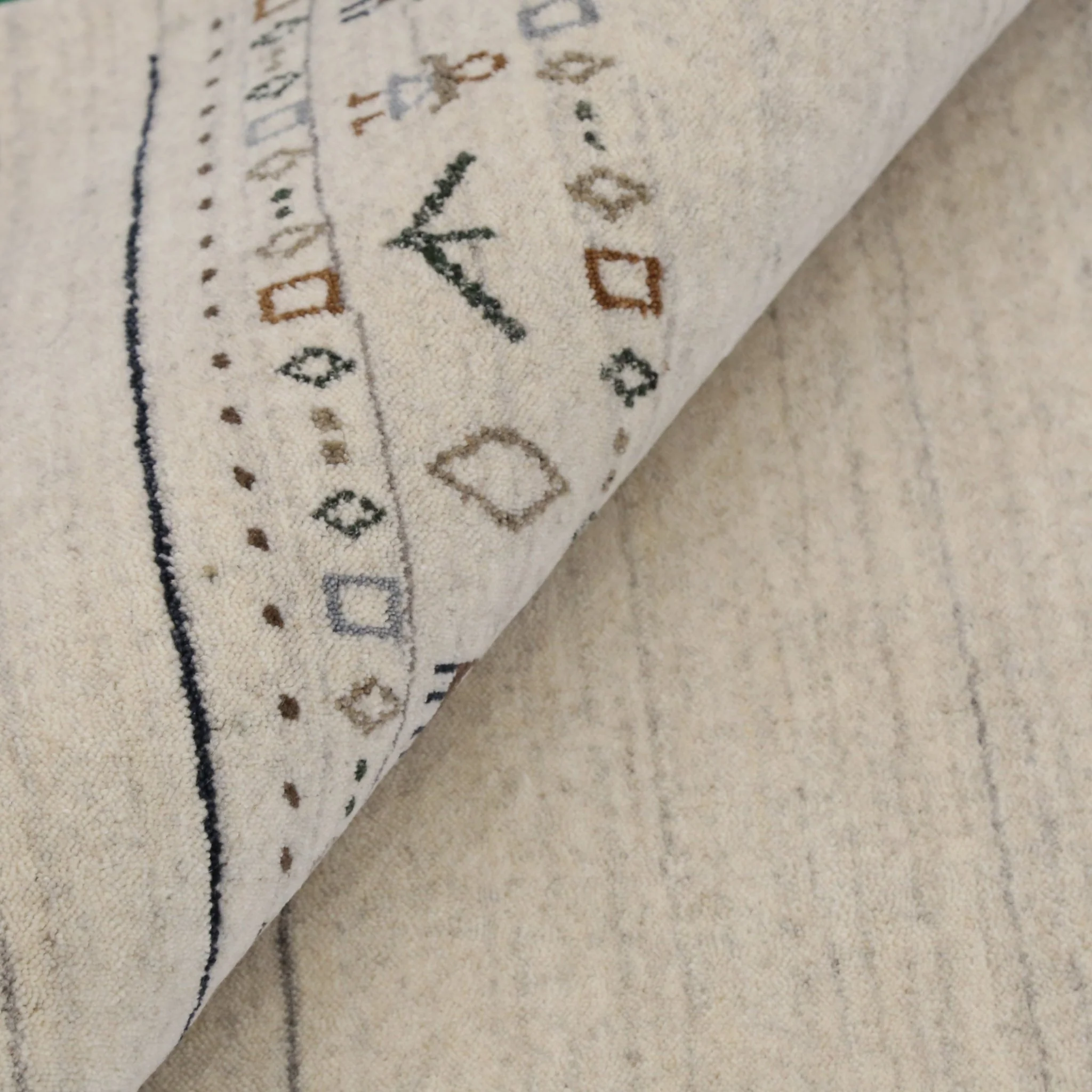 Beige Contemporary Pattern Hand Loomed Wool Area Rug - Image 7