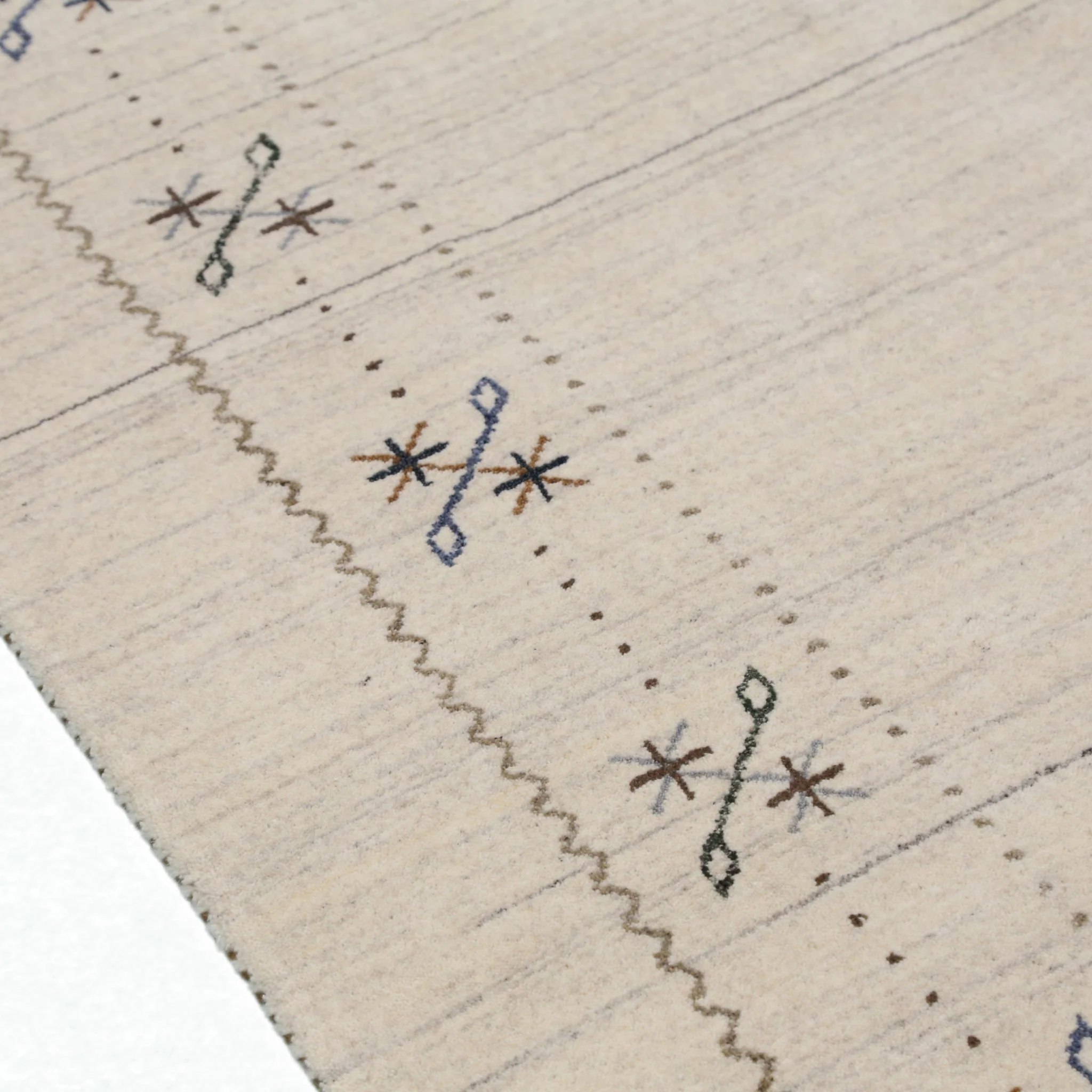 Beige Gabbeh Border Design Hand Loomed Wool Area Rug - Image 8