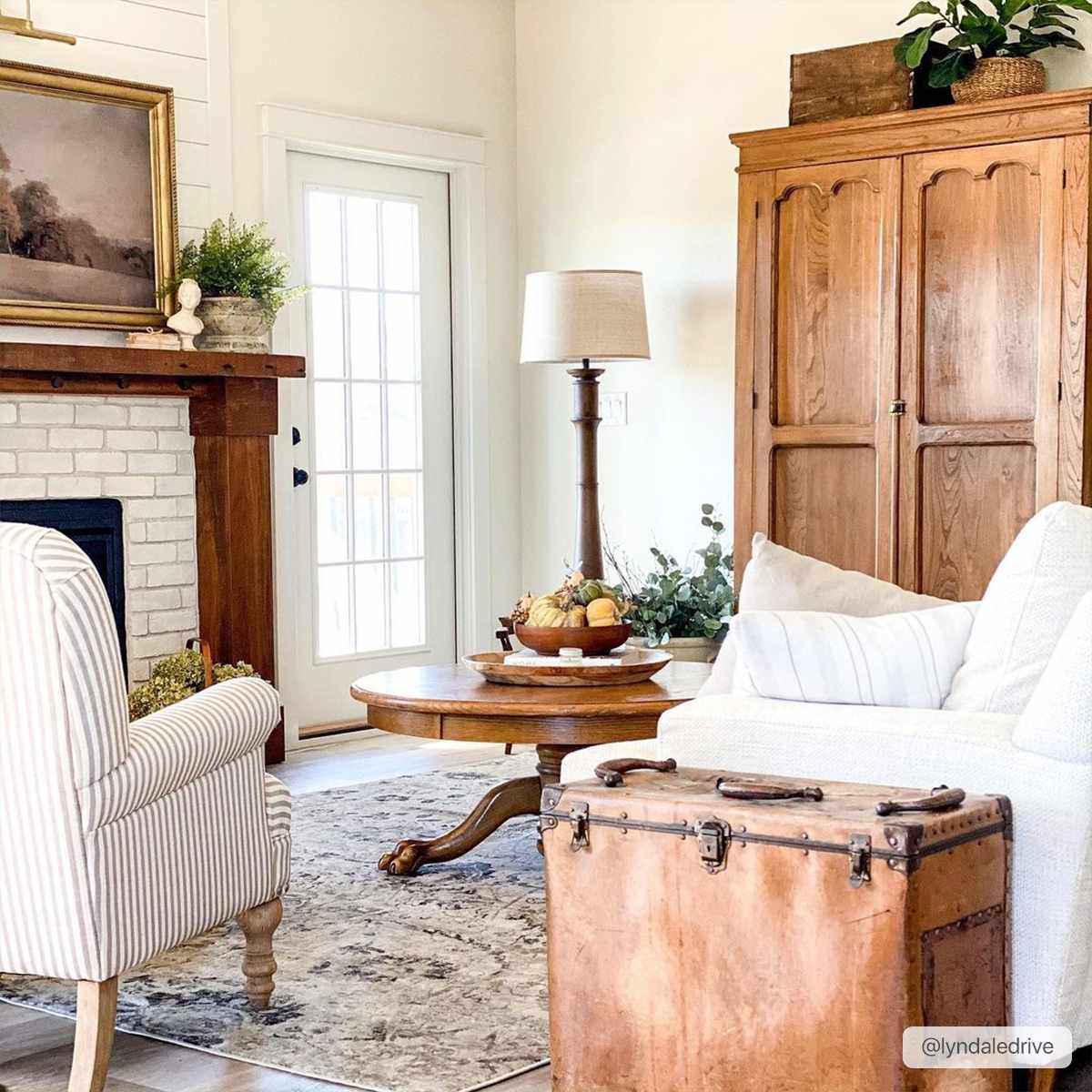 Beige, Gray and Charcoal Antique look Traditional Design area rug - Image 2