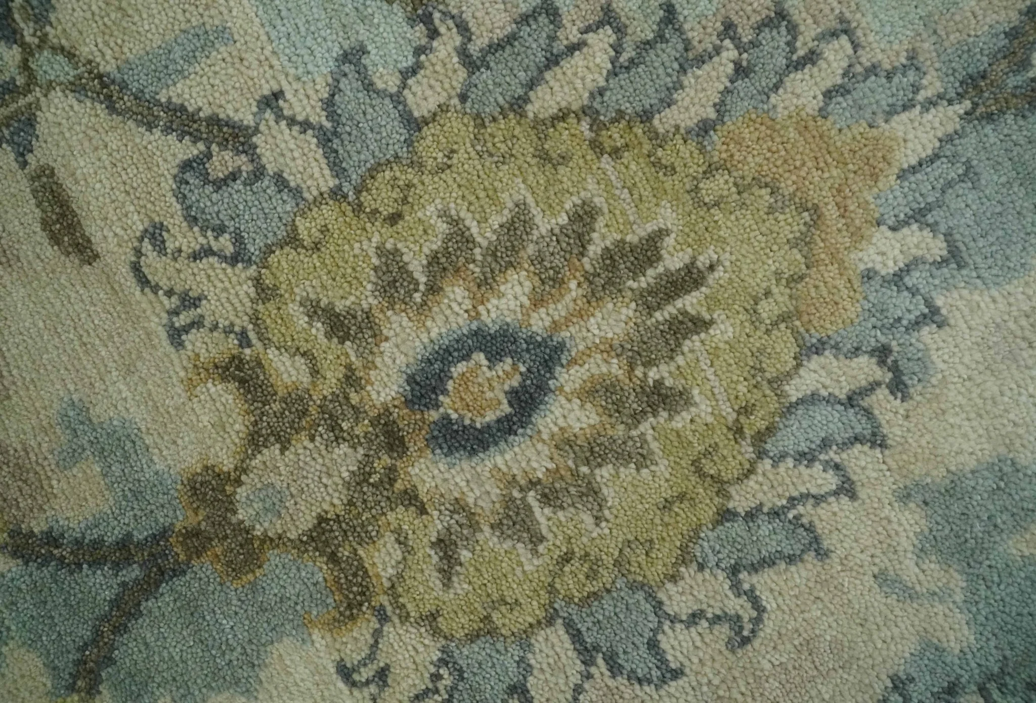 Antique Style Beige, Green and Gray Hand Knotted Traditional Oriental 8x10 wool area Rug - Image 5