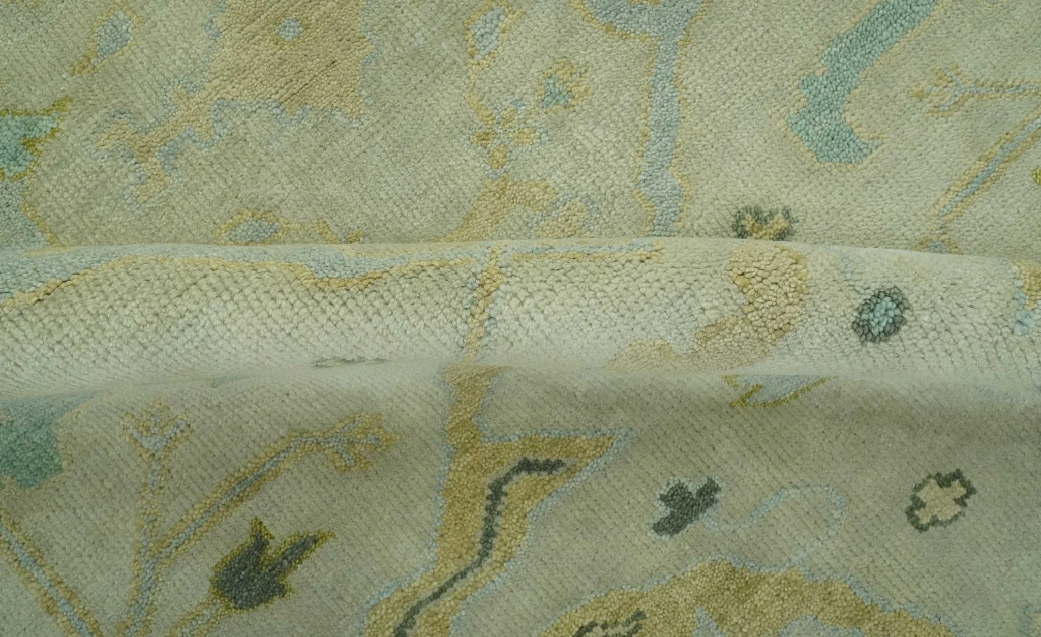 Beige, Mustard and Teal 6x9 Hand Knotted Traditional Oriental Oushak wool area rug - Image 6