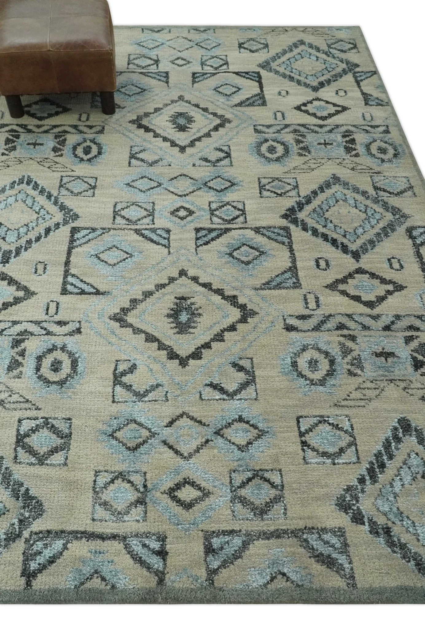 Beige, Silver and Charcoal Hand Knotted Traditional Mamluk design 5x8 wool Area Rug - Image 3