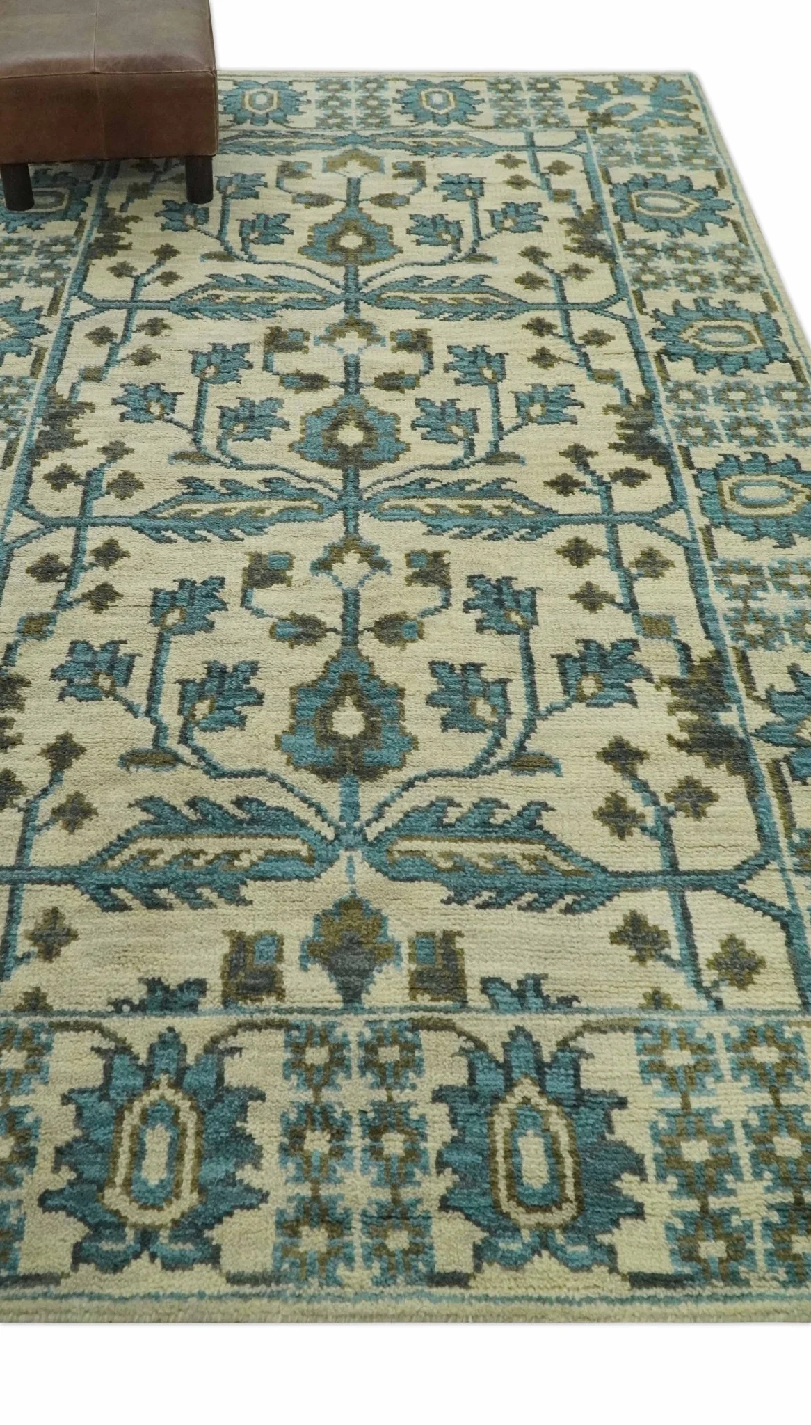 Beige, Teal and Charcoal Traditional Large Design Hand Knotted 5x8 wool Rug - Image 3