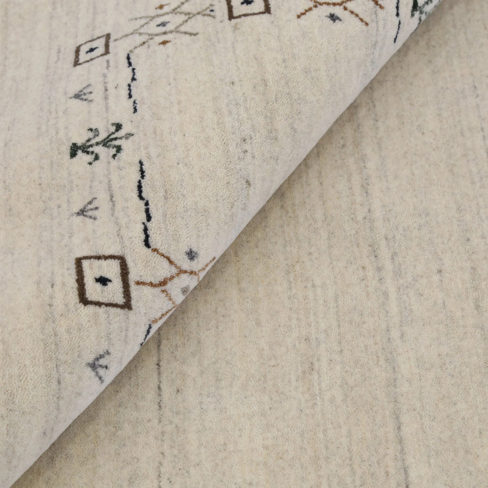 Beige Tribal Border Hand Loomed Wool Area Rug - Image 9