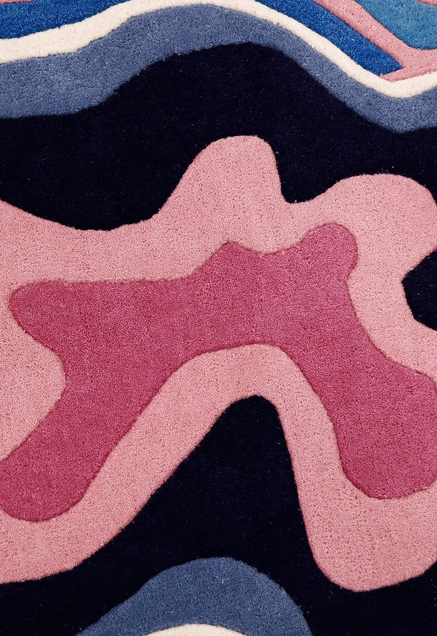 Berry Ripple Blue And Pink Hand Tufted 4x6 Wool Area Rug - Image 5