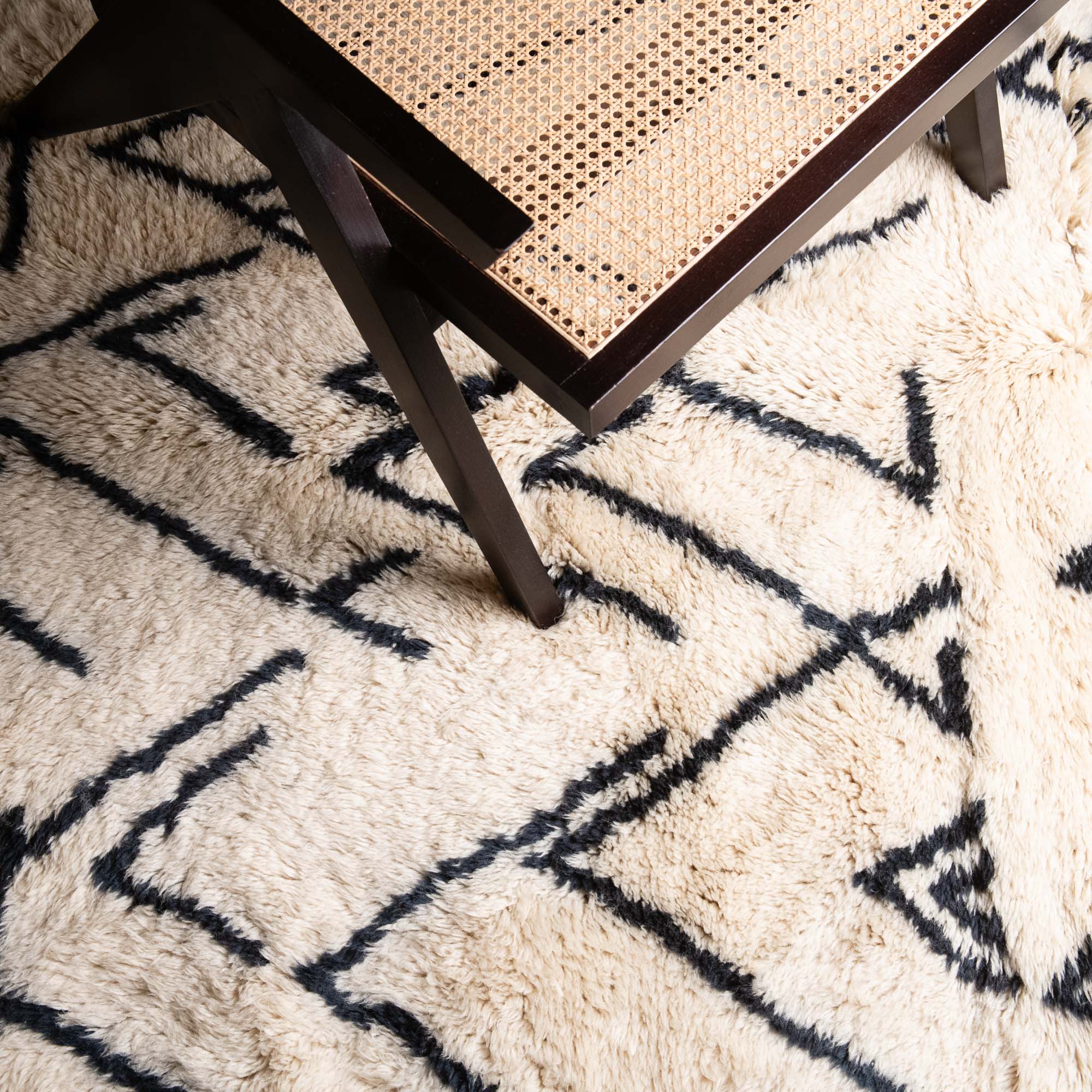 Black And Beige Contemporary Moroccan Hand Knotted 5x8 Wool Rug - Image 6