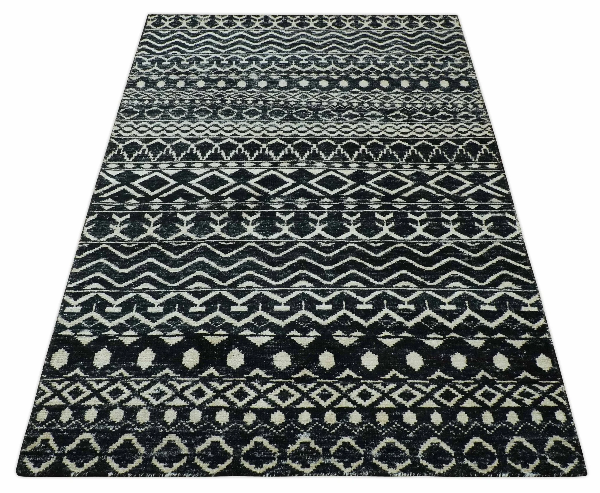 5.6x8.6 Black and Ivory Hand Knotted Southwestern Tribal Trellis wool Area Rug - Image 10