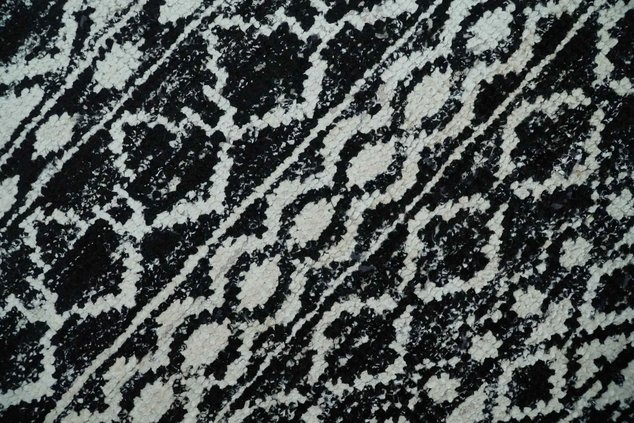 Hand Knotted Black and Ivory Modern Contemporary Tribal Trellis Recycled Silk Area Rug - Image 4