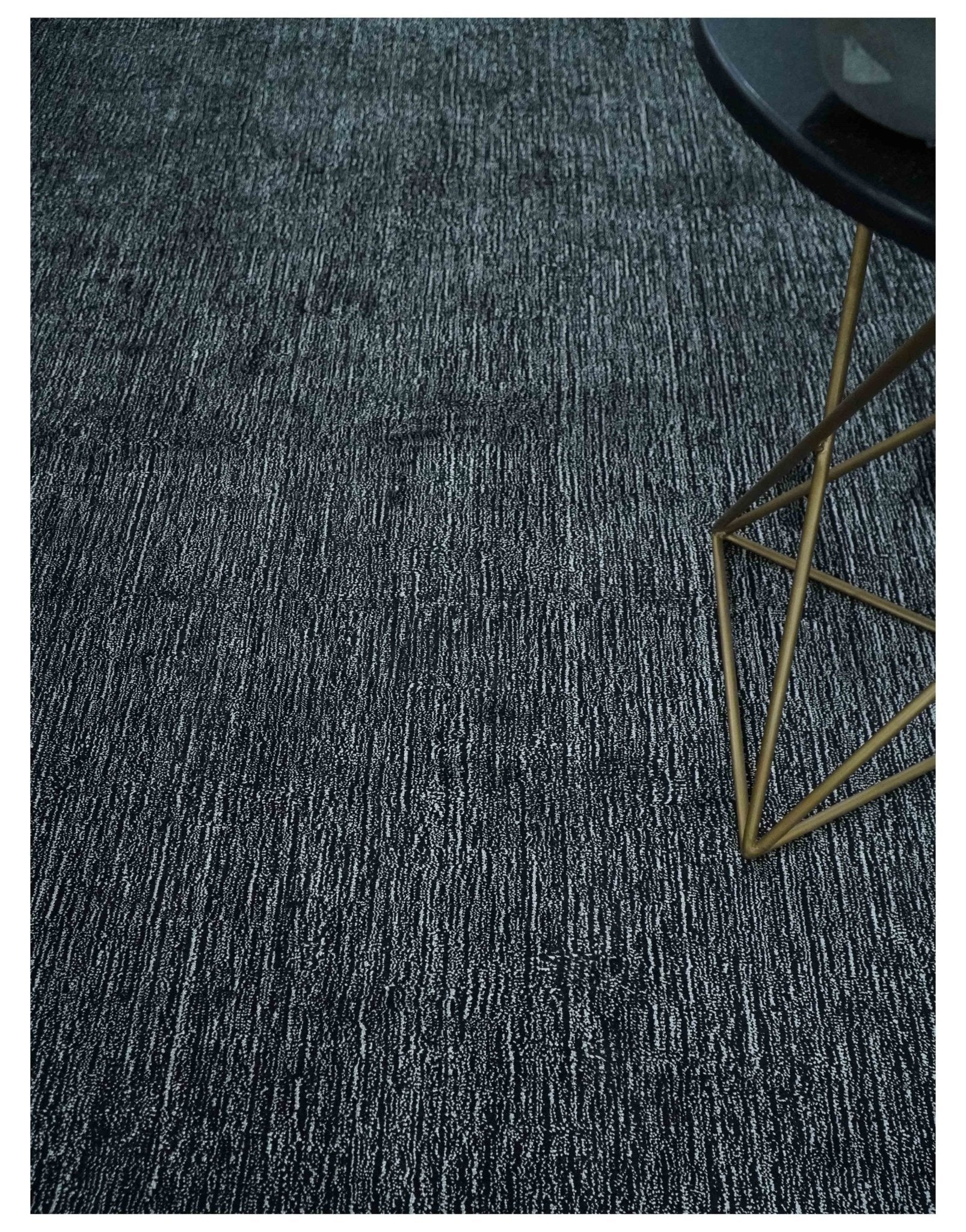 Modern Classic 8x10 Solid Plain Black and Silver Blended Hand Loomed Modern Scandinavian Art Silk Area Rug - Image 2