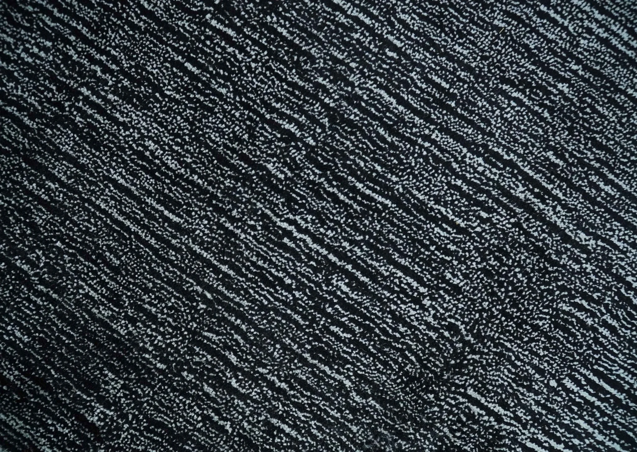 Modern Classic 8x10 Solid Plain Black and Silver Blended Hand Loomed Modern Scandinavian Art Silk Area Rug - Image 4