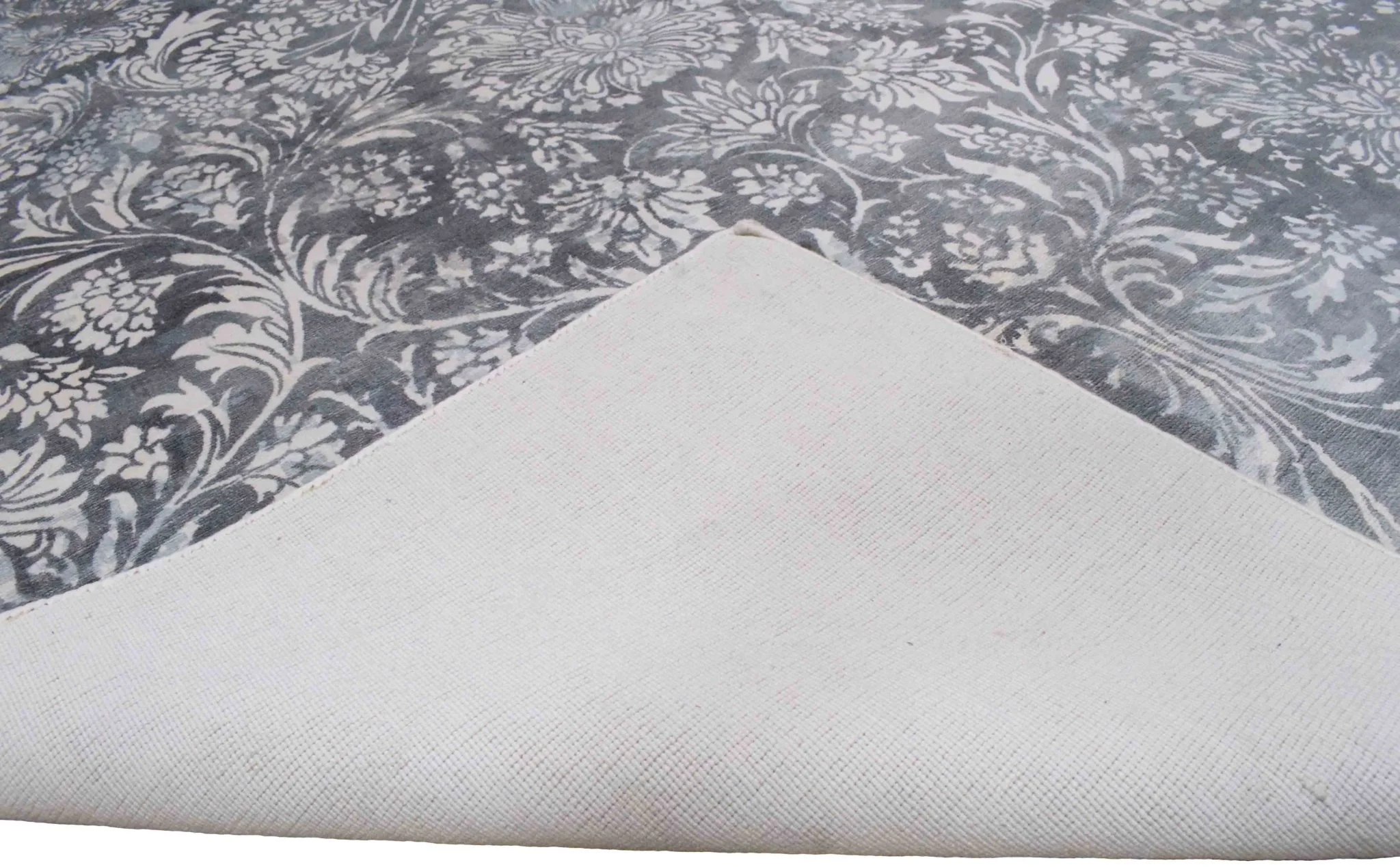 5x8 Blue and Silver Handmade Area Rug Made With Fine Viscose - Image 8