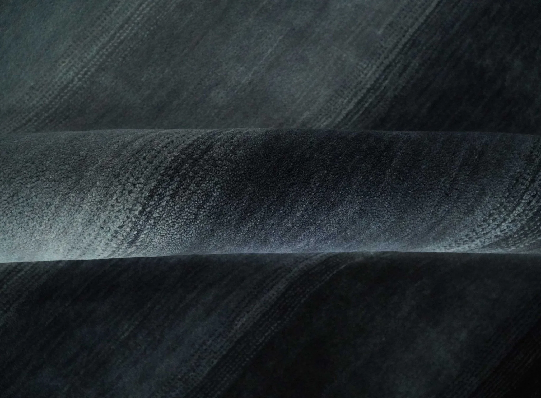 5x7 Ombre Black, Charcoal and Gray Striped Wool Hand Woven Southwestern Lori Rug | KNT24 - Image 4