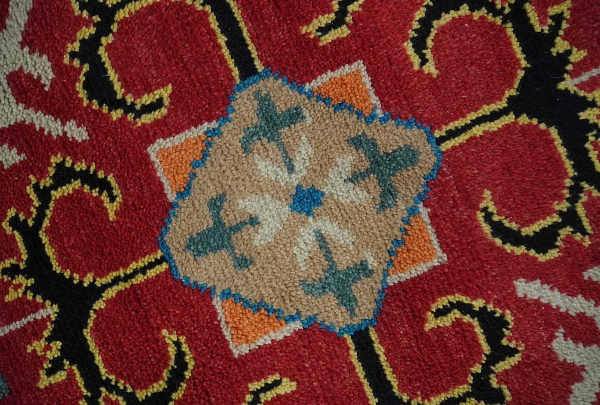 Vibrant colorful 8x10 Black, Maroon and Beige Traditional Medallion Mamluk Design wool Rug - Image 5