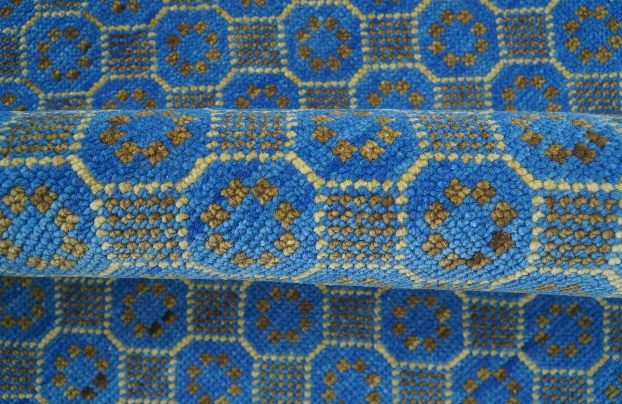 Blue and Charcoal geometrical honey comb design Hand knotted Wool Area Rug - Image 8
