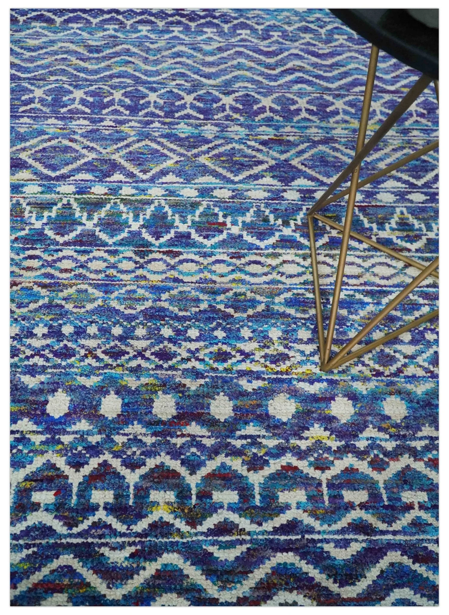 Hand Knotted Blue and Ivory 5.6x8.5 Modern Contemporary Southwestern Tribal Trellis Recycled Art Silk Area Rug - Image 2