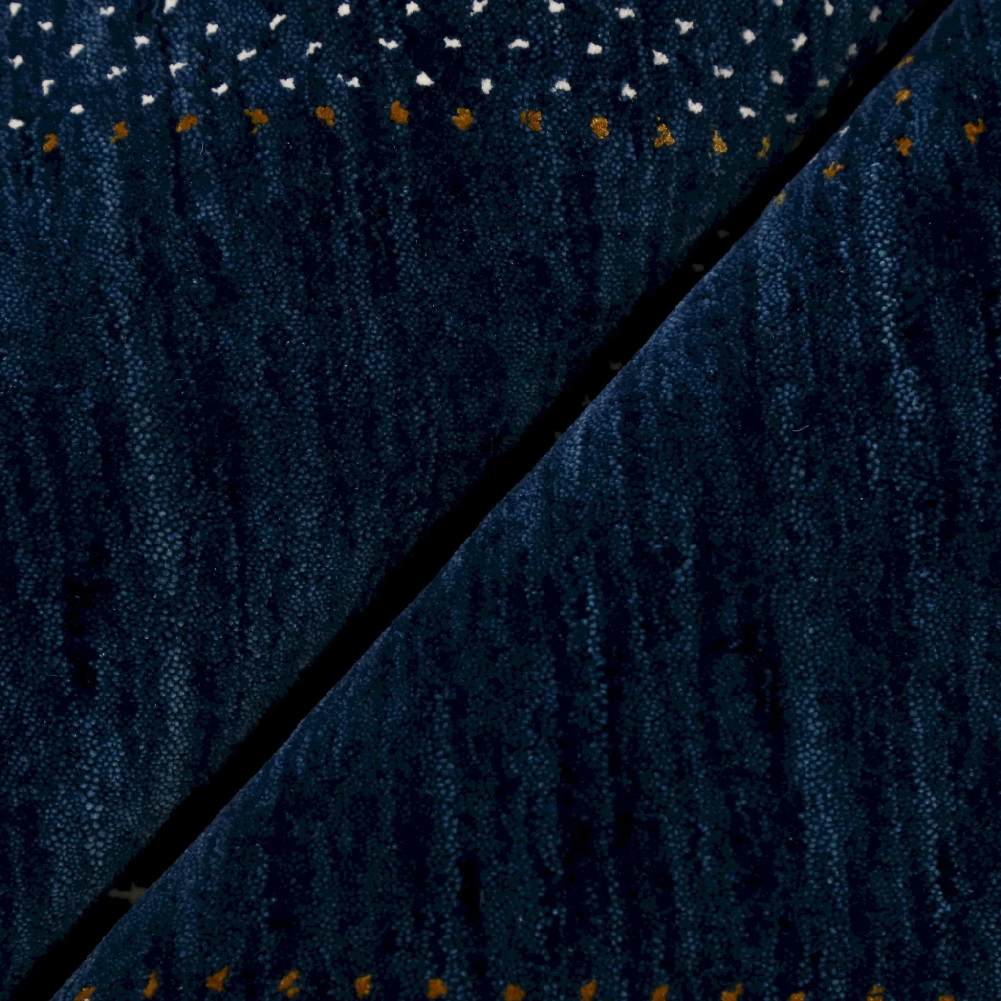 Blue And White Center Pattern Design Hand Loomed Wool Area Rug - Image 3