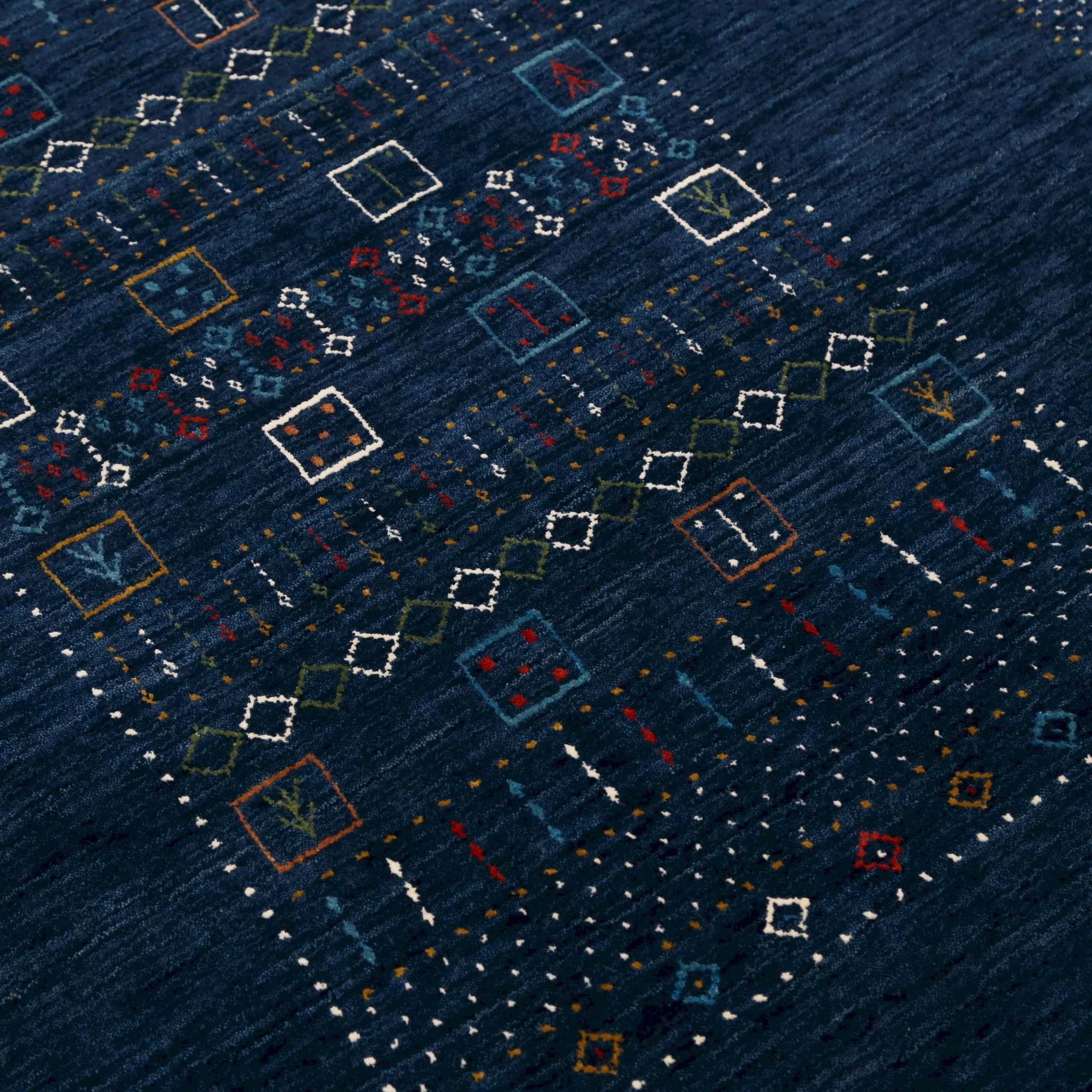 Blue Center Pattern Hand Loomed Wool Area Rug - Image 3