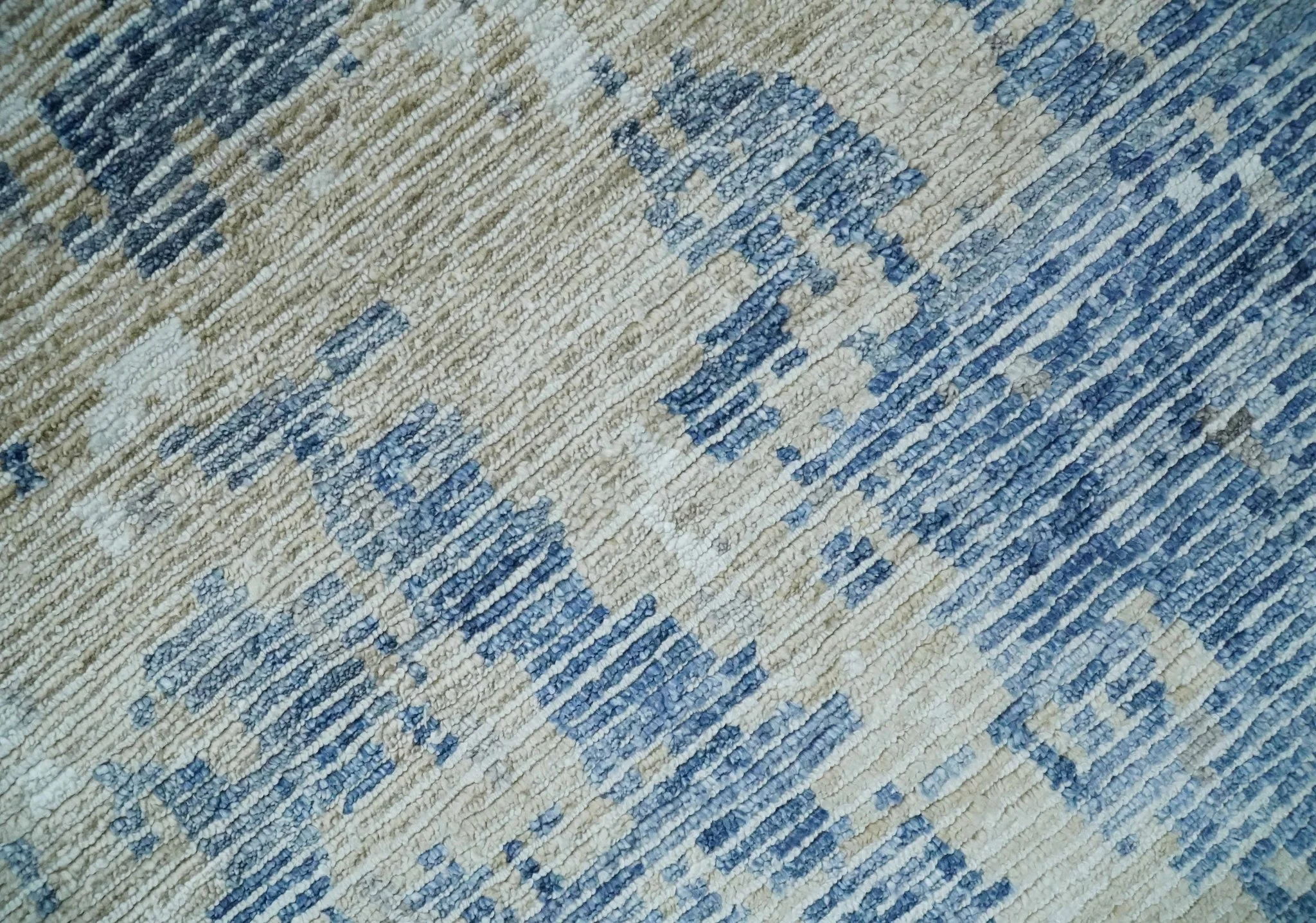 Blue, Ivory and Beige Hand Knotted Abstract 8x10 Bamboo Silk Area Rug | TRD2911 - Image 4