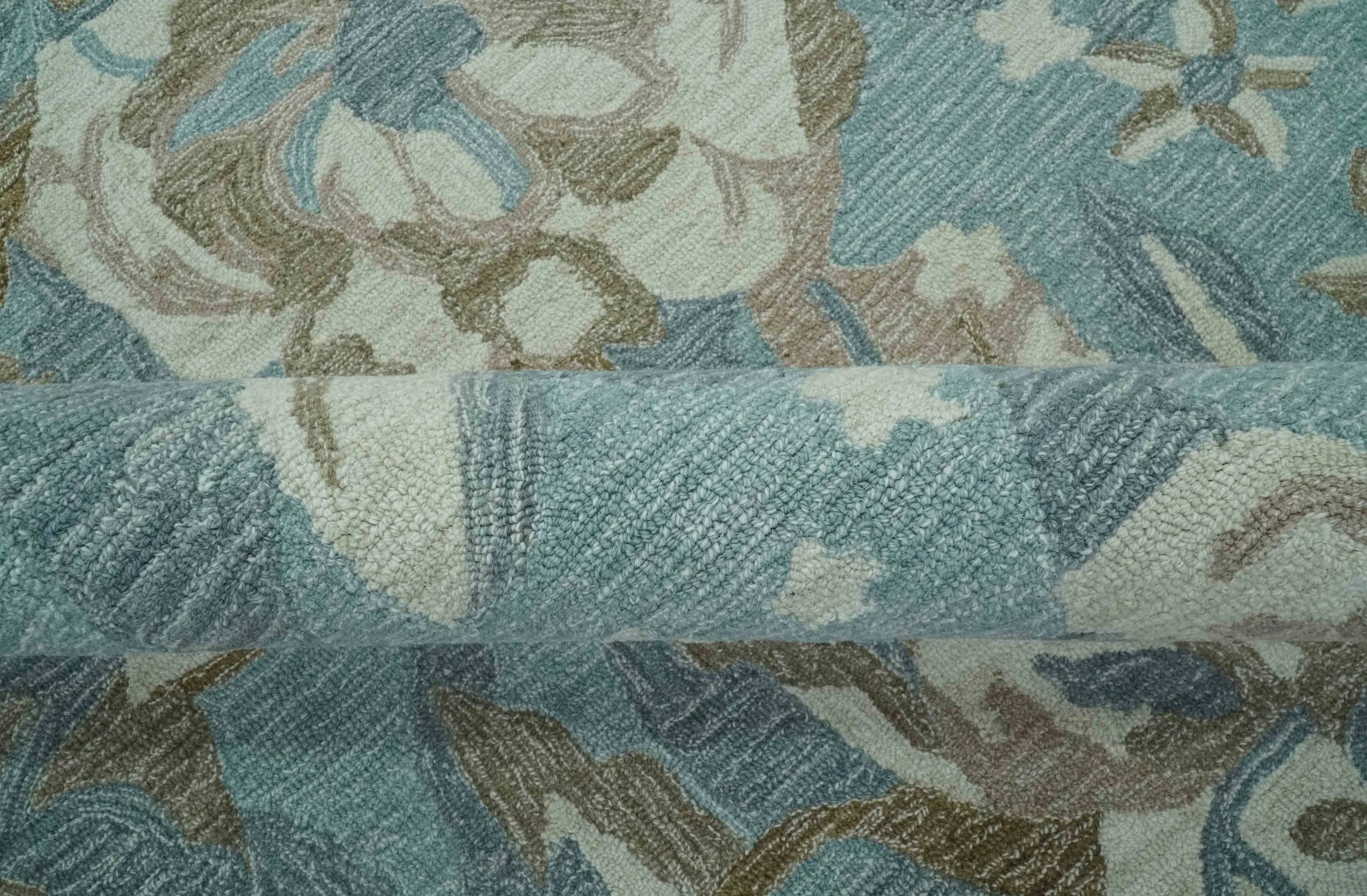 Beautiful Blue, Ivory and Olive Floral Design 8x10 Hand Tufted wool Rug - Image 6