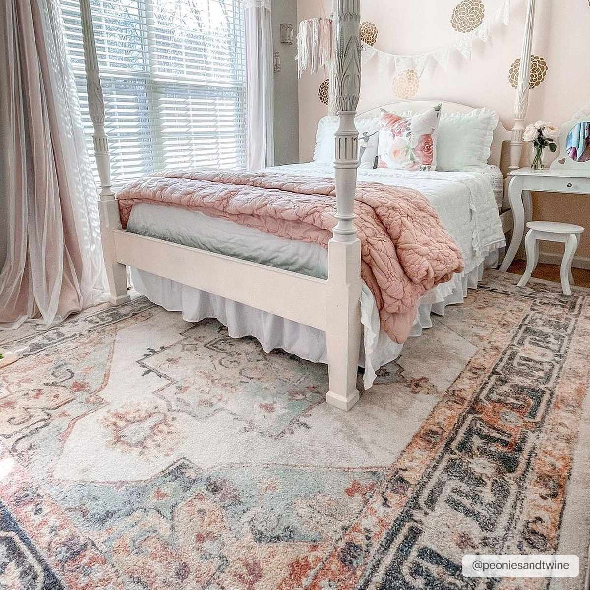 Colorful Blue, Ivory, Beige and Charcoal Traditional Heriz Multi Size rug - Image 3