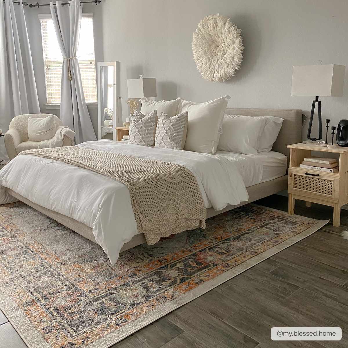 Colorful Blue, Ivory, Beige and Charcoal Traditional Heriz Multi Size rug - Image 9
