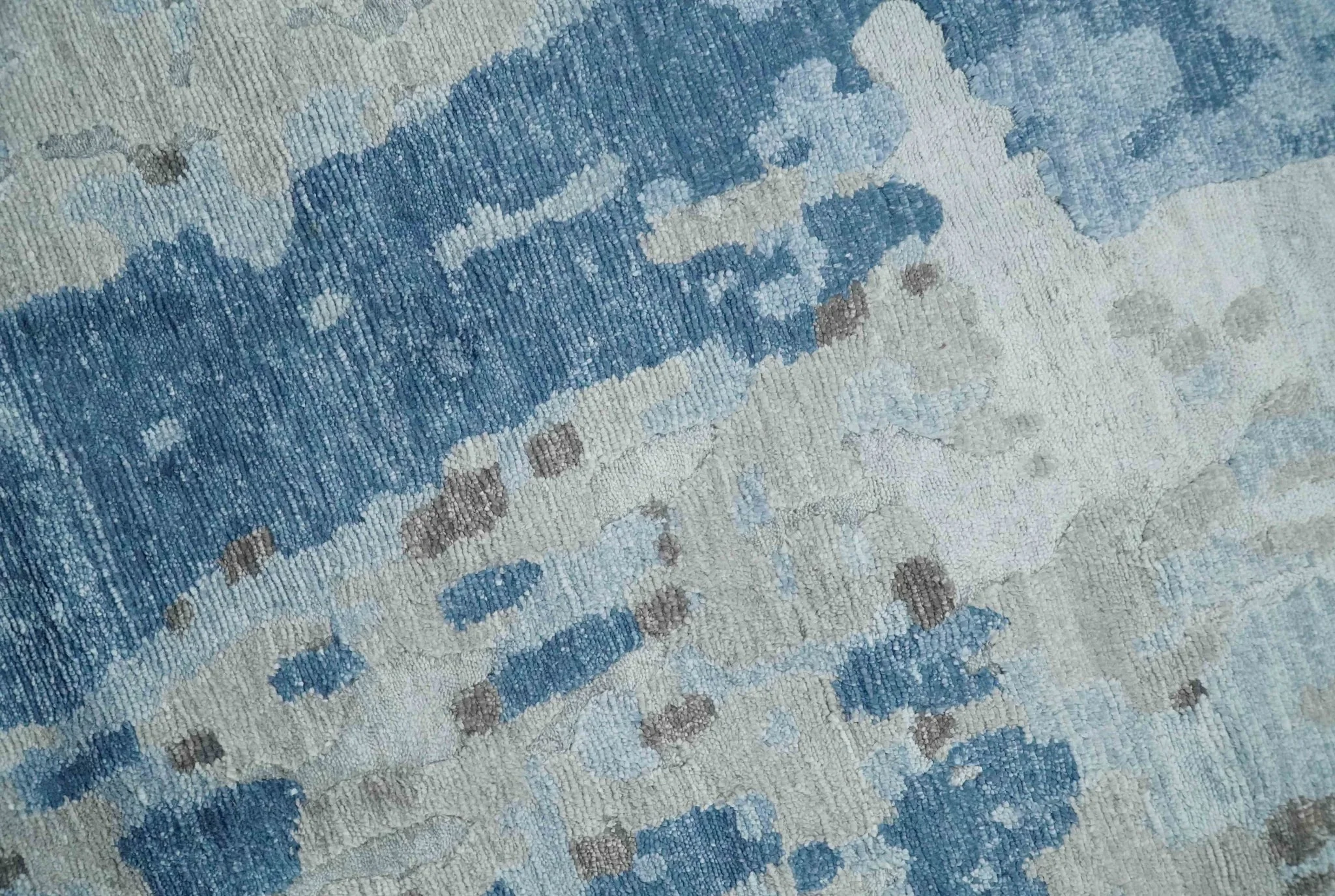 Blue, Silver and Brown Hand knotted Abstract wool and Silk Blended 8x10 Area Rug - Image 4