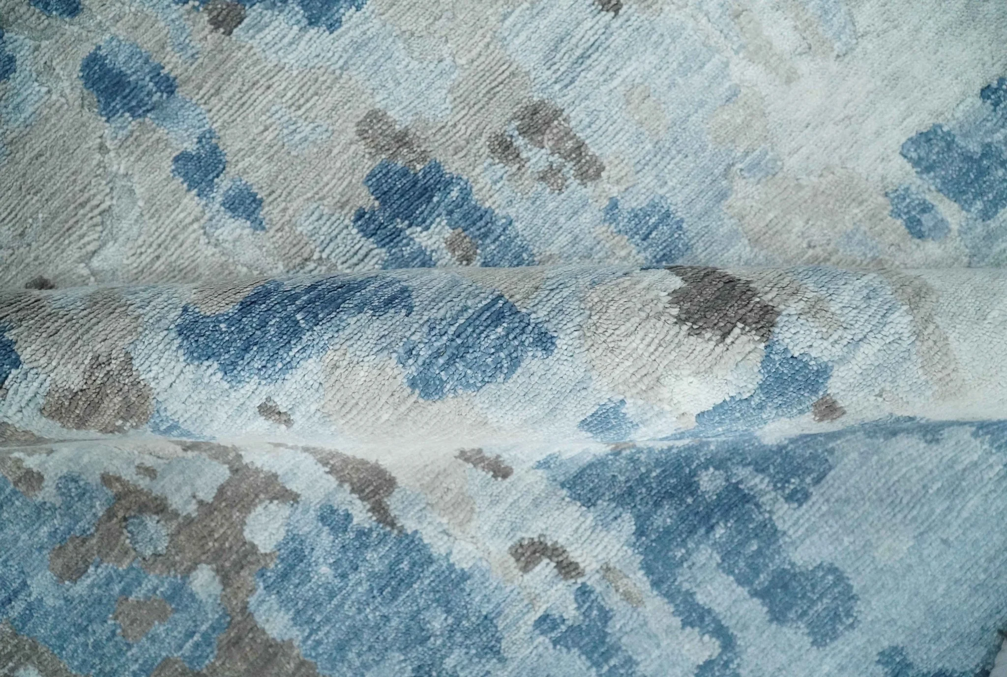 Blue, Silver and Brown Hand knotted Abstract wool and Silk Blended 8x10 Area Rug - Image 7