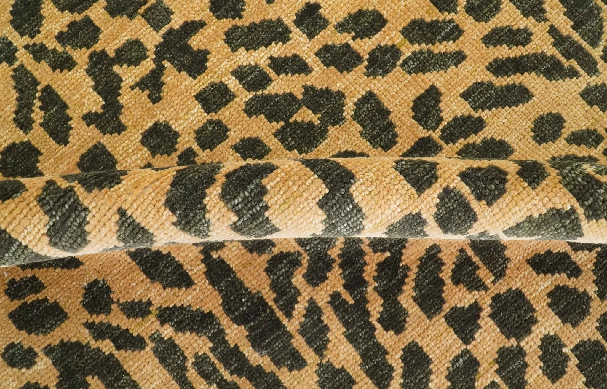 Golden-Brown and Charcoal Modern leopard Design Hand knotted 8x10 wool area rug - Image 3