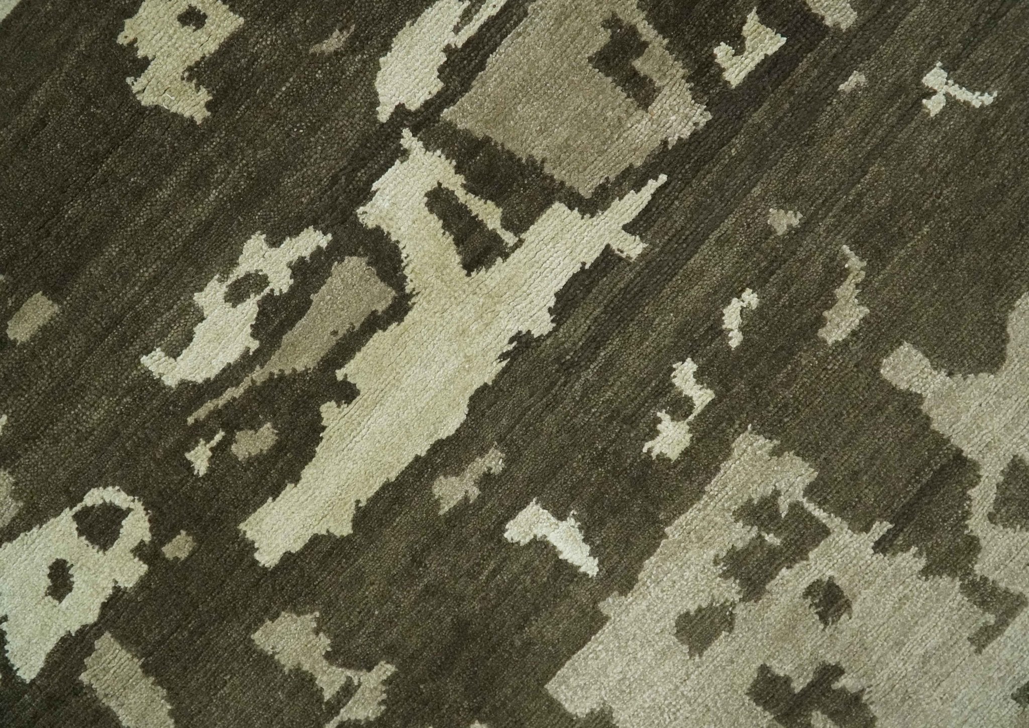 Modern Abstract Brownish - Green and Ivory Hand loom 6x9 wool and Art Silk Area Rug - Image 4