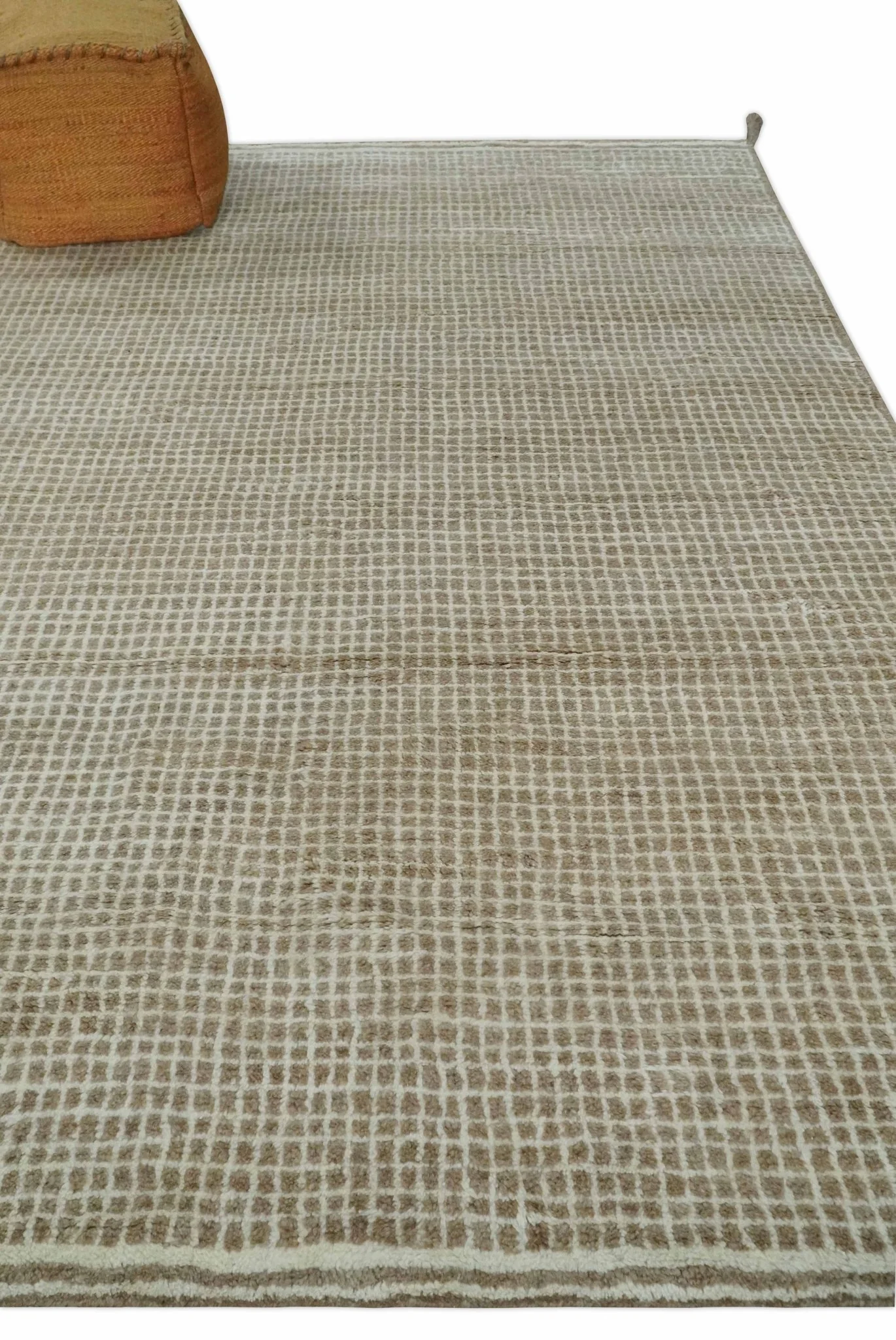 Contemporary Camel and Ivory Geometrical Square Design Hand Knotted 6.7x9.8 Wool Area Rug - Image 3