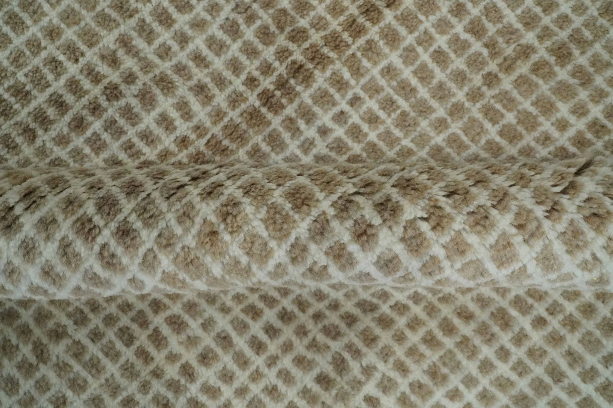 Contemporary Camel and Ivory Geometrical Square Design Hand Knotted 6.7x9.8 Wool Area Rug - Image 6