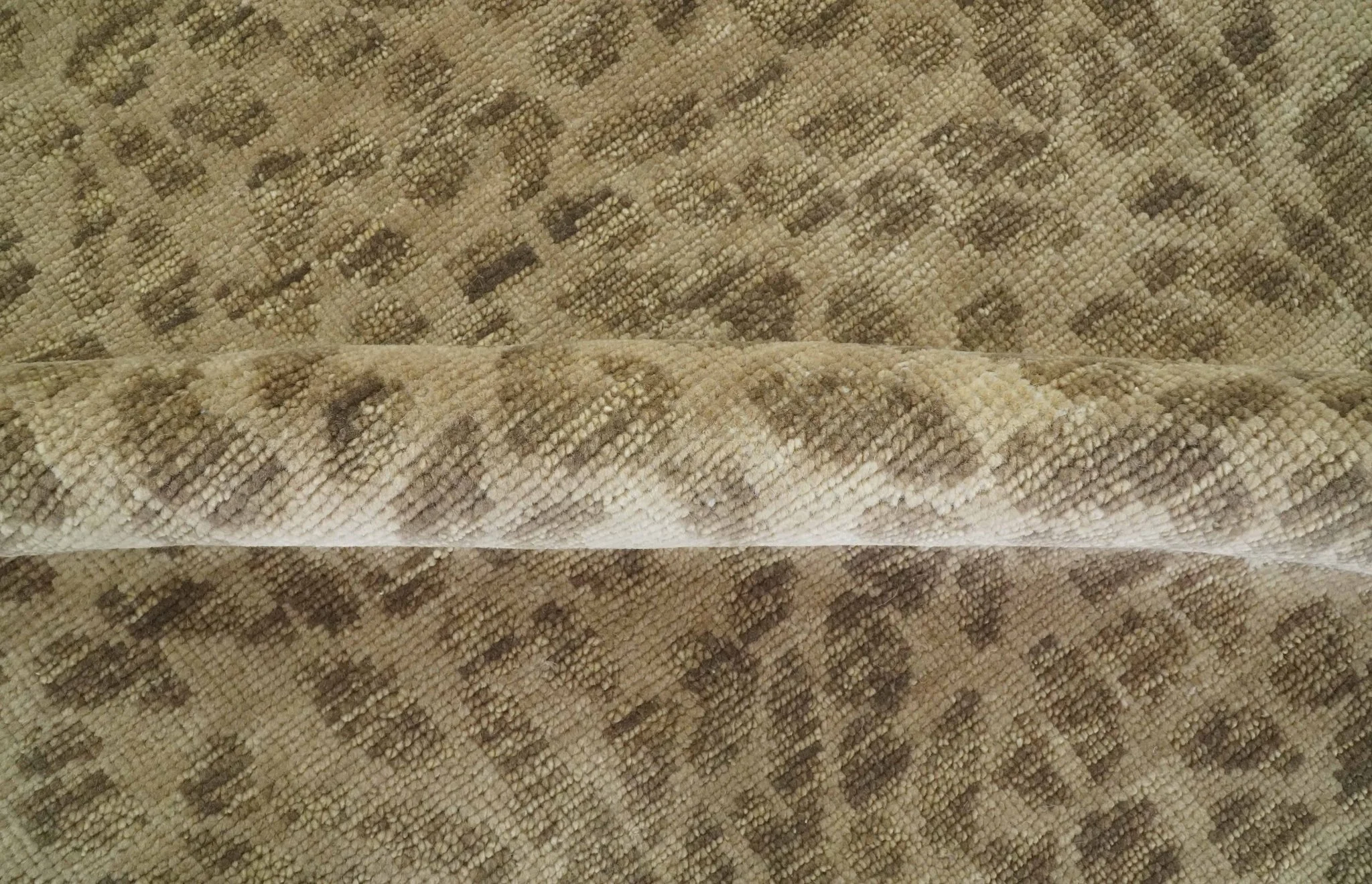 Camel and Taupe Modern leopard Design 8x10 Hand knotted wool area rug - Image 3