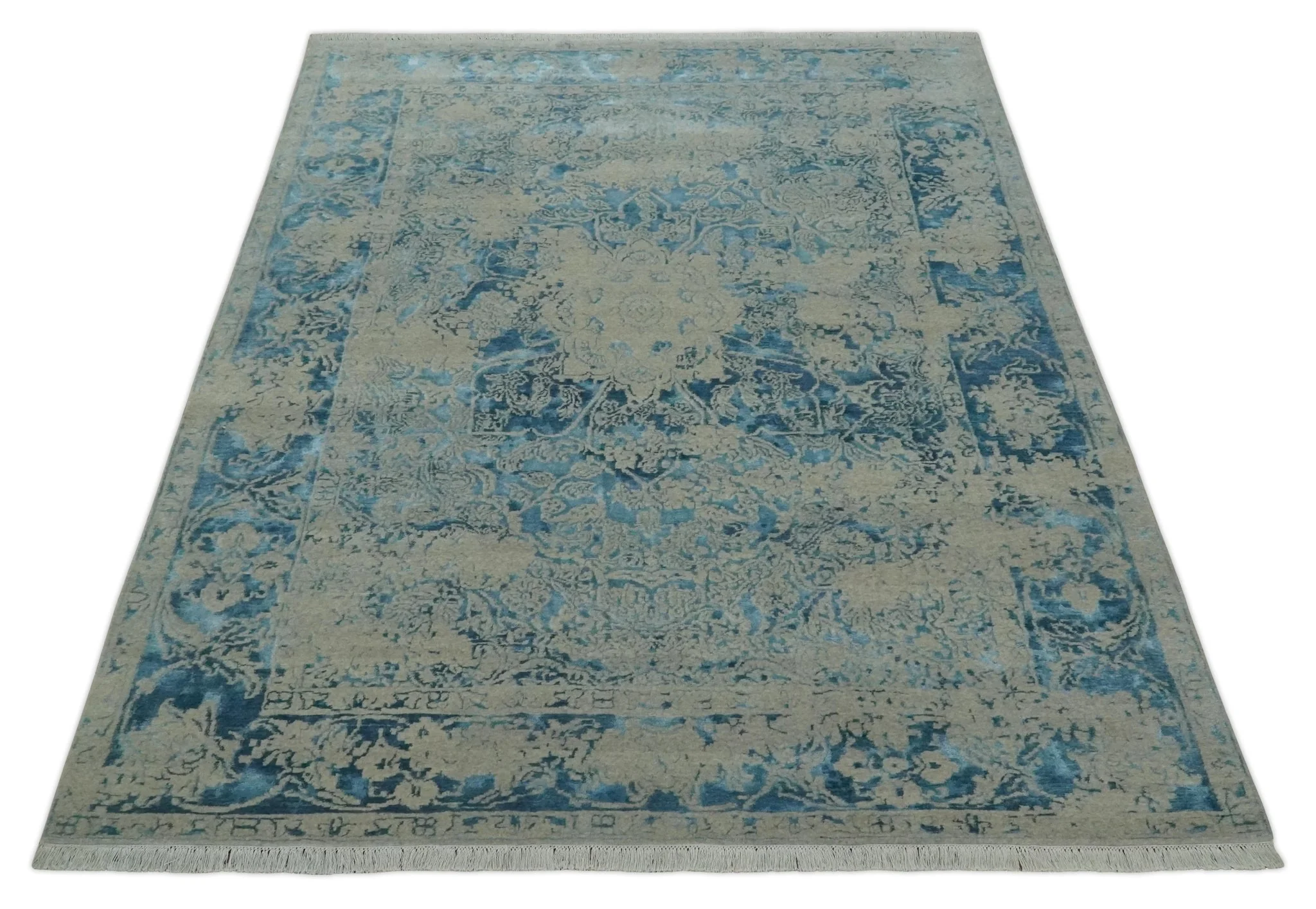 8x10 Premium Hand knotted Blue and Beige Traditional wool and Silk Area Rug - Image 9