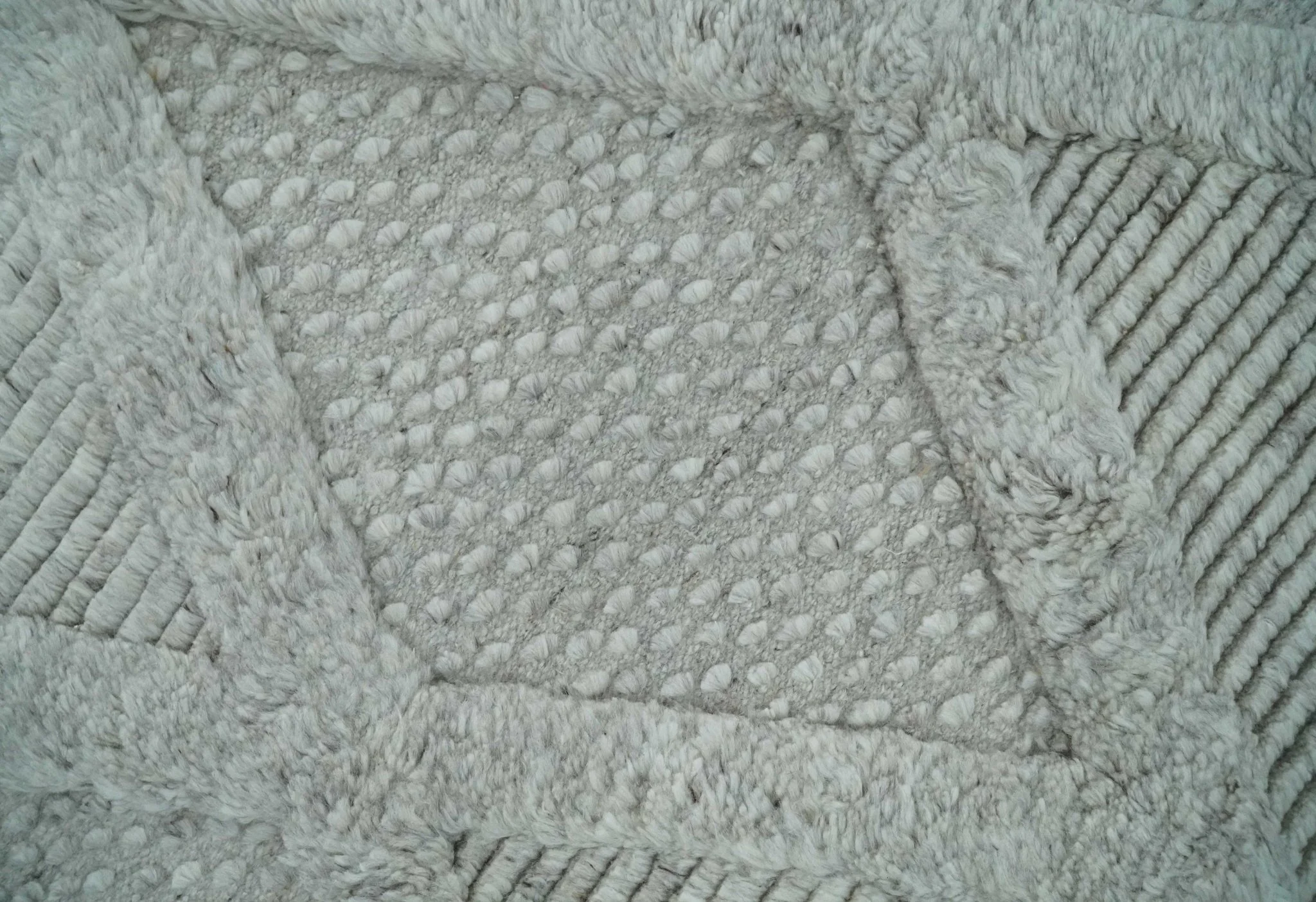 8x10 carved Texture Silver and Charcoal Geometrical hand knotted wool Area rug - Image 4