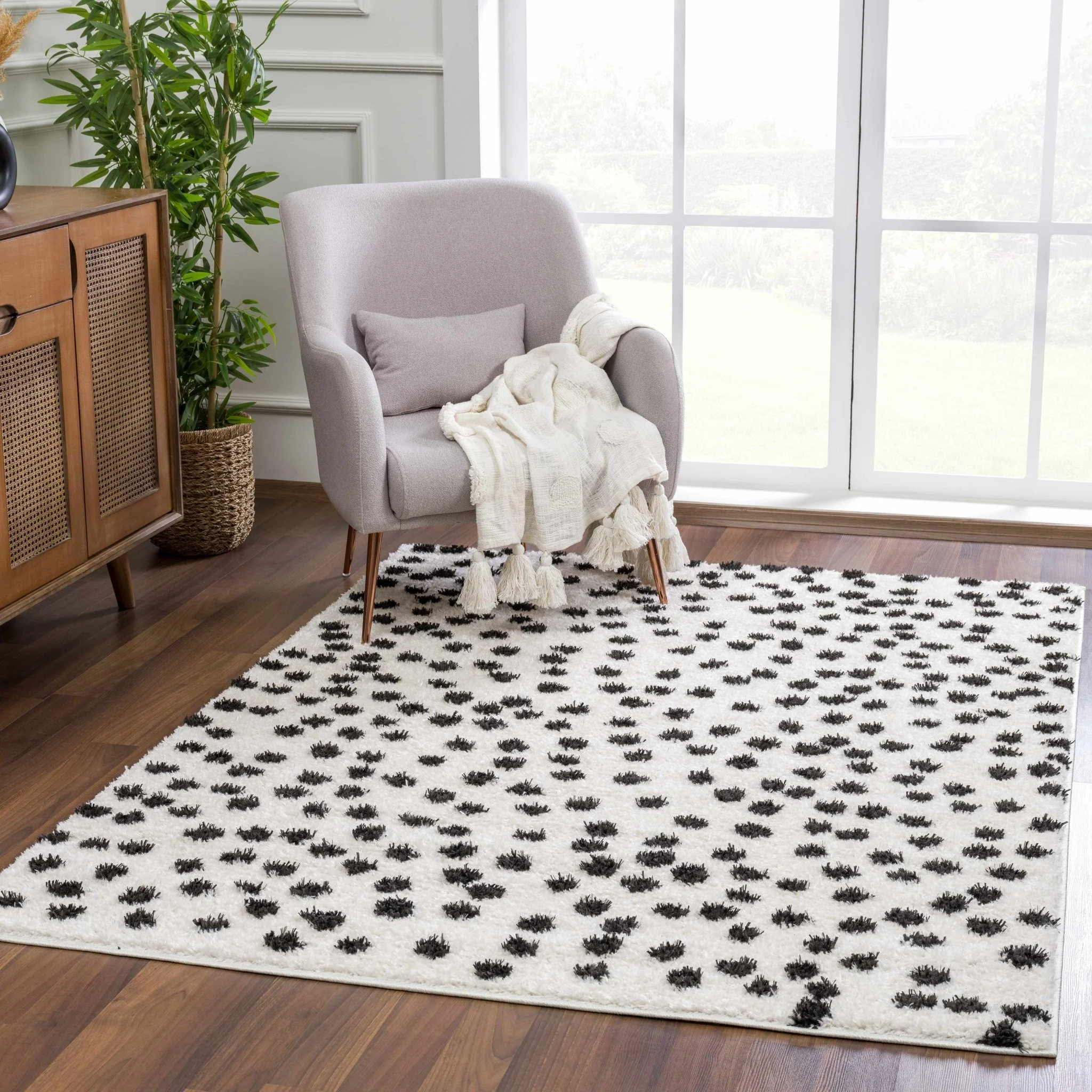 Chaia Dotted Contemporary Ivory and Black Plush Pile Area Rug - Image 2
