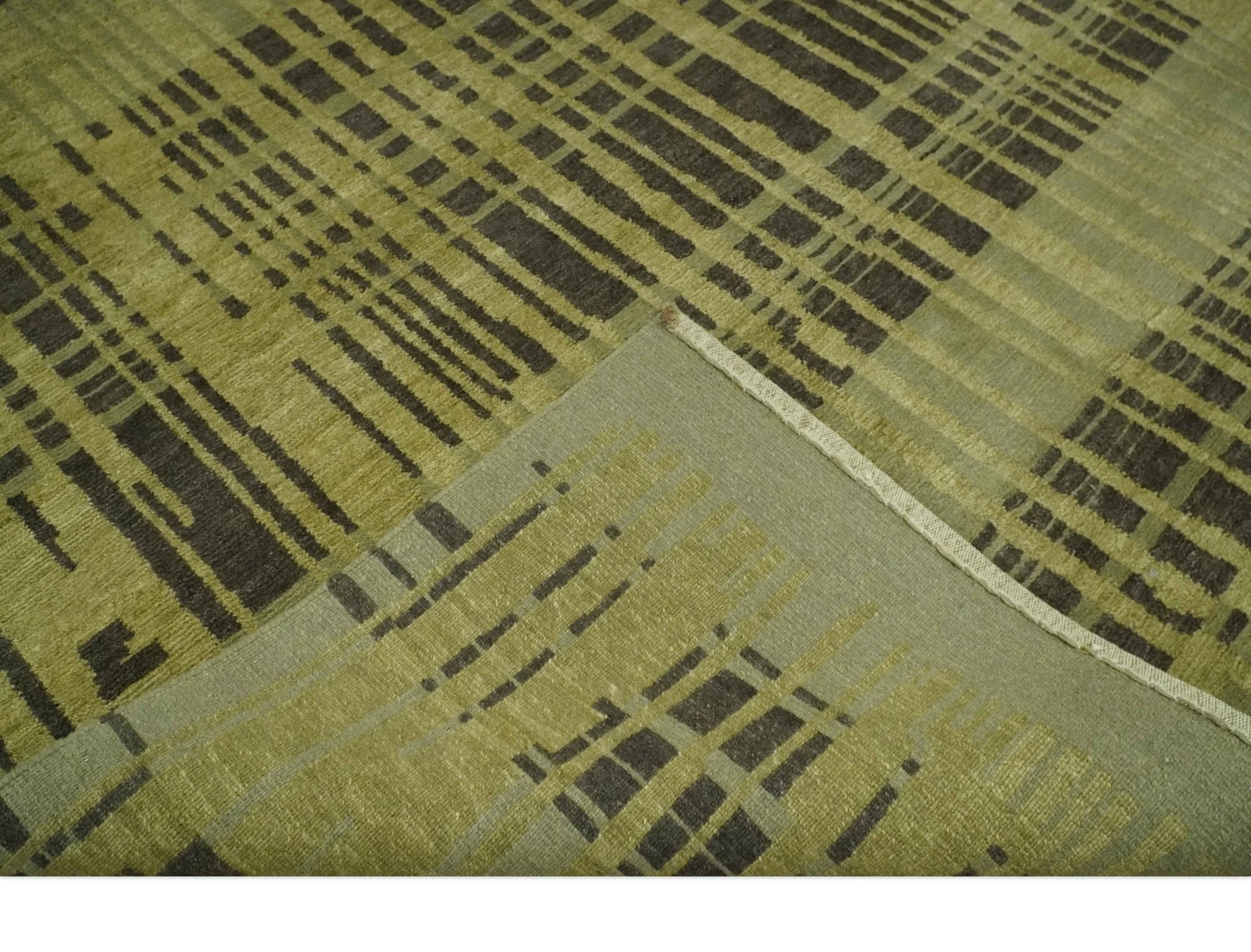 Charcoal and Olive Modern Stripes Design 5.8x7.10 Hand loom wool area Rug - Image 8
