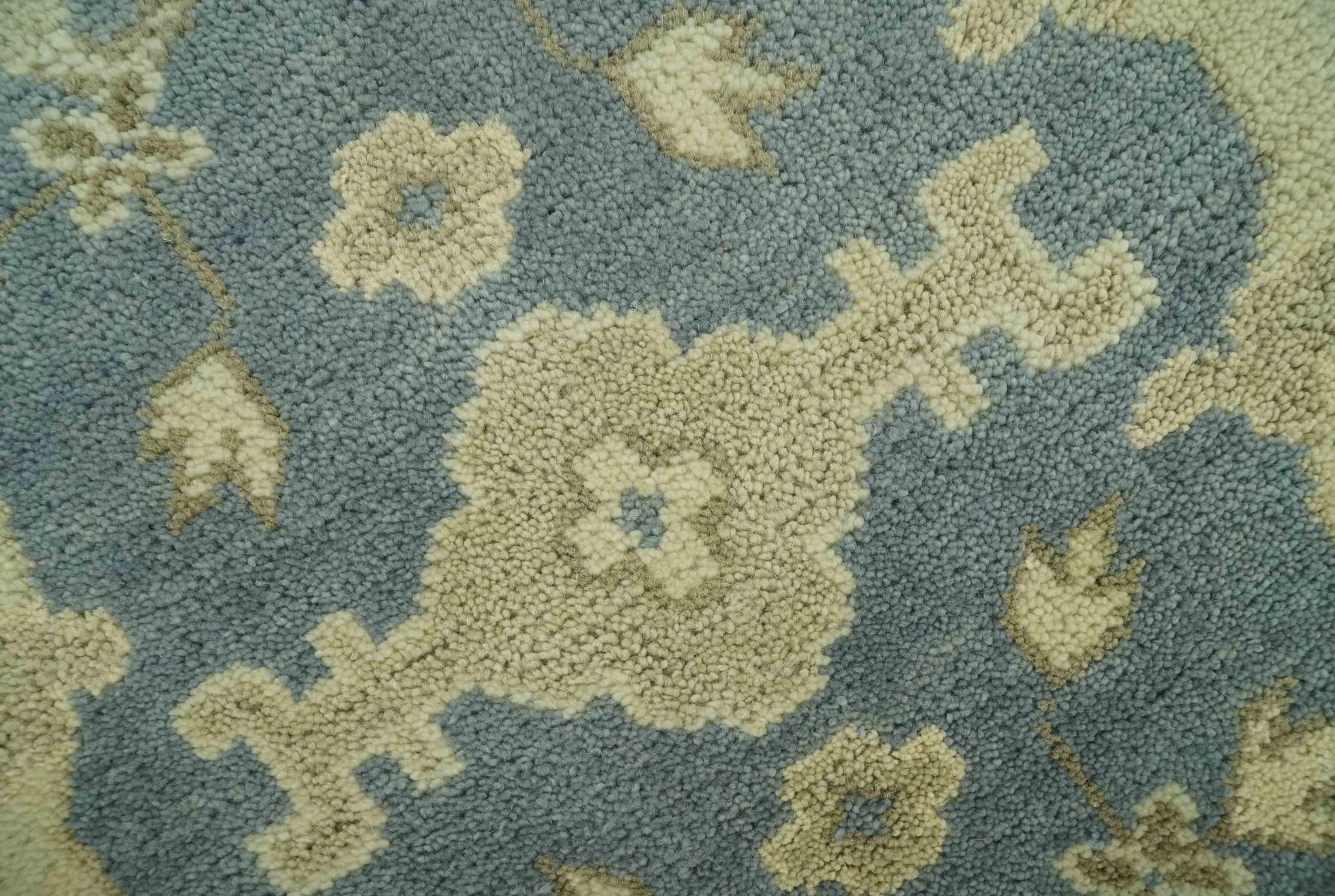 Charcoal, Beige and Olive 6x9 Hand Knotted Traditional Oriental Oushak wool rug - Image 4