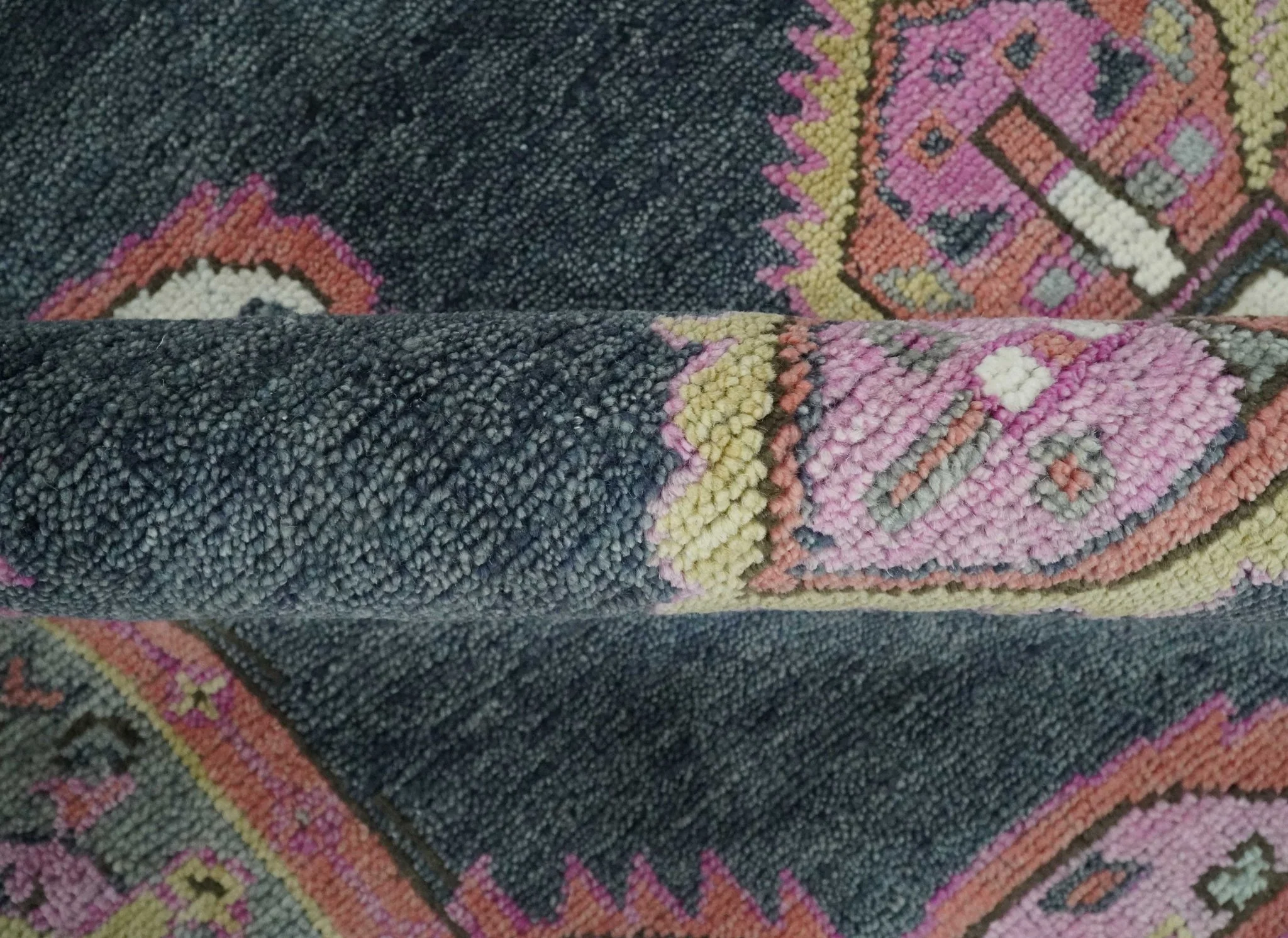 Charcoal, Gray and Pink Traditional Hand Knotted 5x8 and 6x9 Wool Area Rug - Image 6