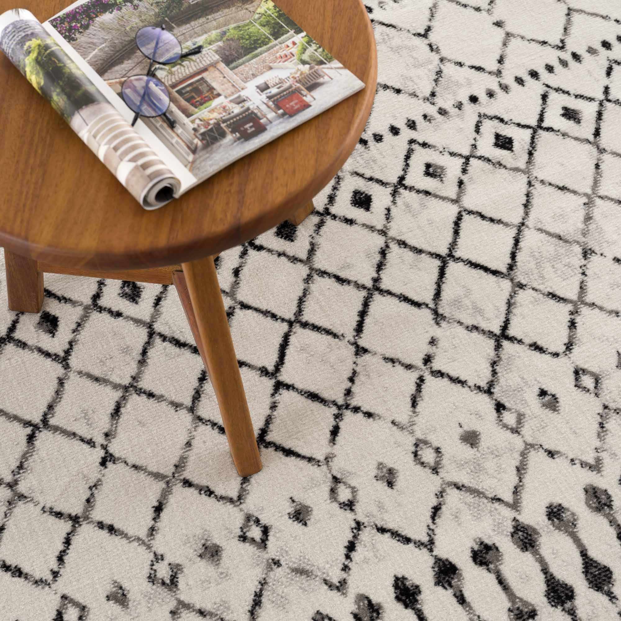 Geometrical chevron design Beige and Charcoal Tribal Trellis Multi Size Area Rug - Image 15