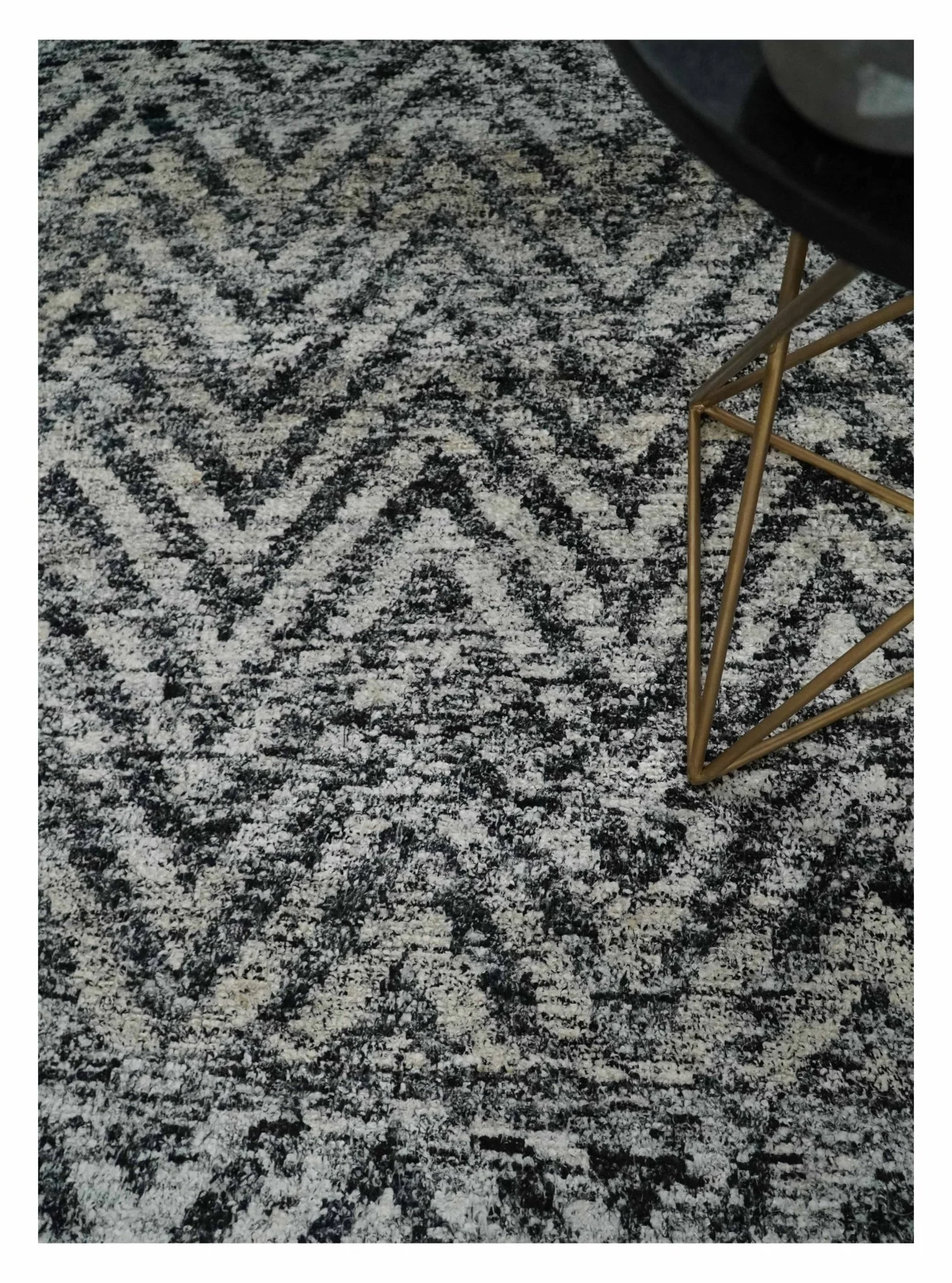 Chevron Silver and Black Shaded Scandinavian 5x8 Bamboo Silk Flatwoven Area Rug | HL36 - Image 2