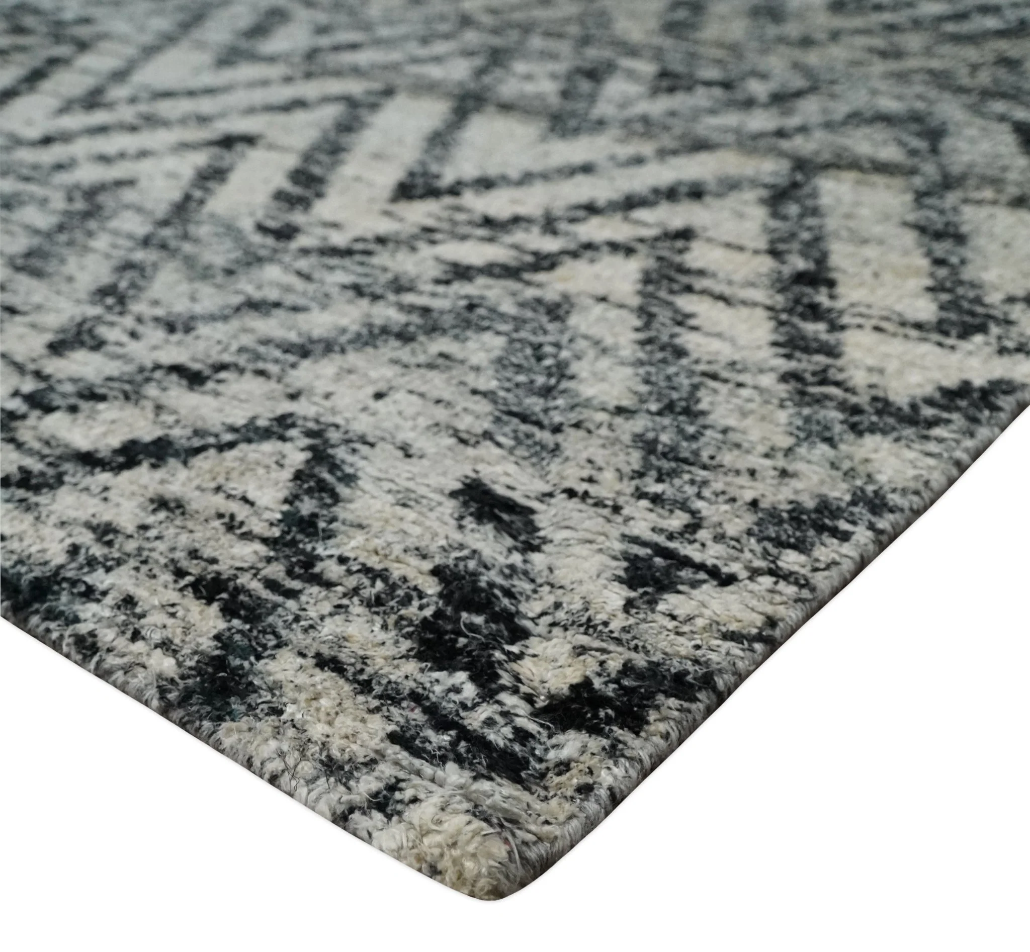 Chevron Silver and Black Shaded Scandinavian 5x8 Bamboo Silk Flatwoven Area Rug | HL36 - Image 5