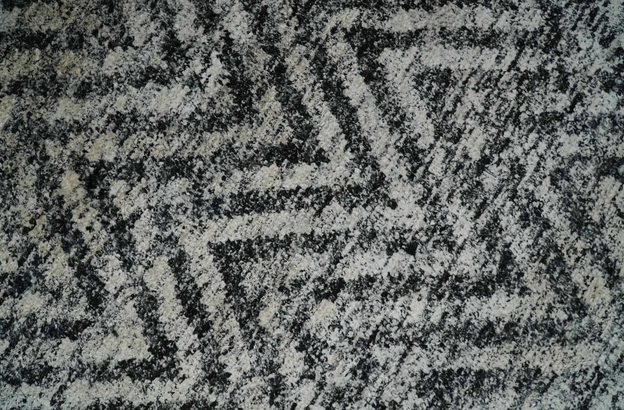 Chevron Silver and Black Shaded Scandinavian 5x8 Bamboo Silk Flatwoven Area Rug | HL36 - Image 7