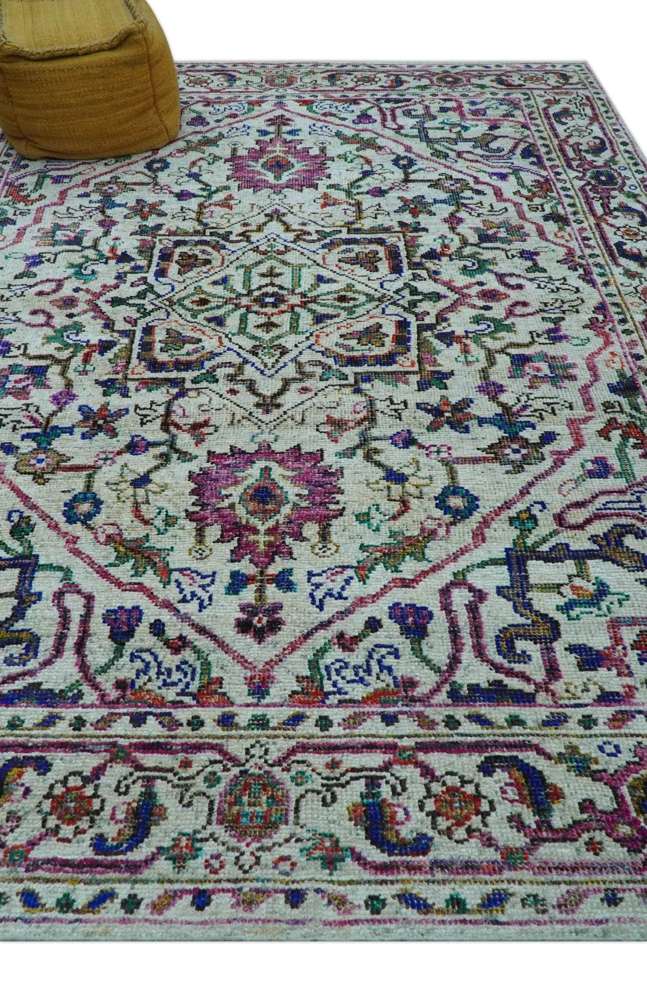 Colorful Traditional Serapi Design Ivory And Beige Hand Knotted 8x10 Wool Area Rug - Image 9