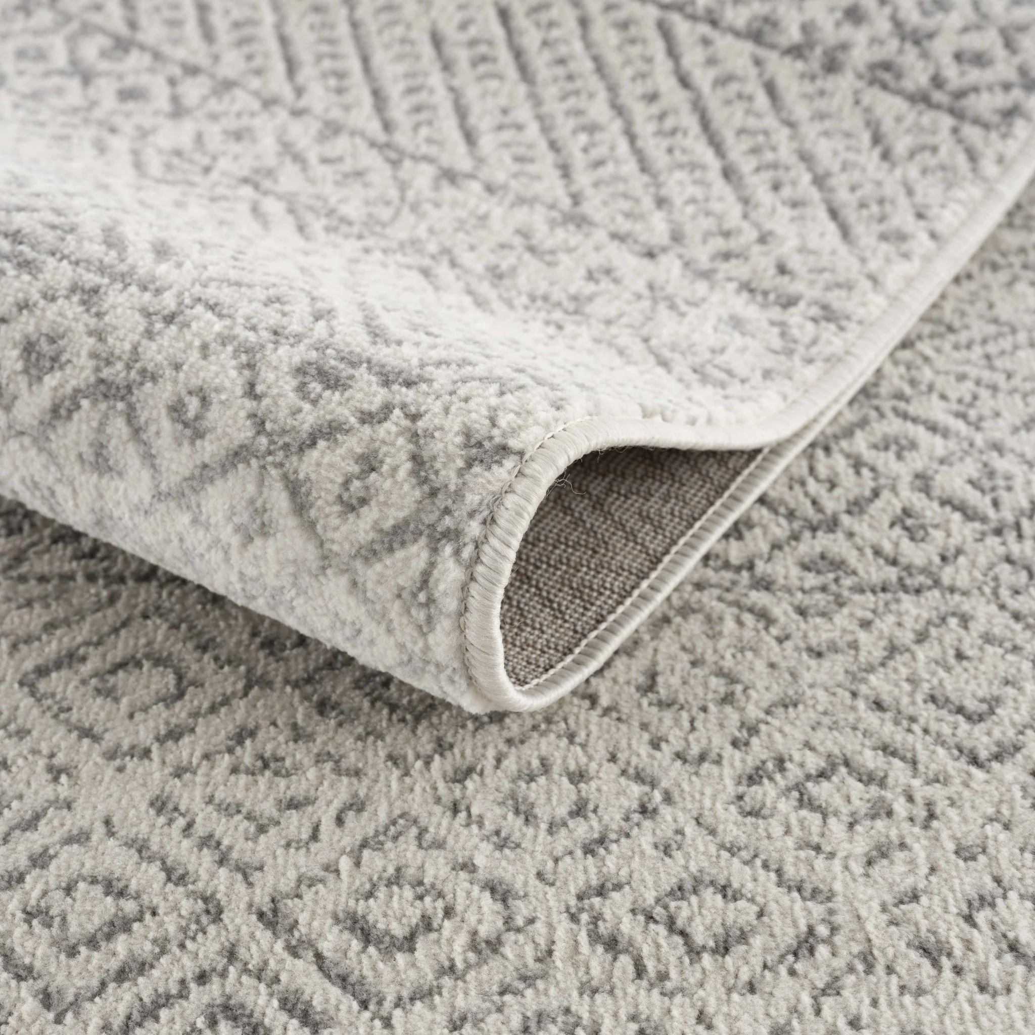 Contemporary Beige and Gray Tribal Trellis Medium pile Area Rug - Image 5