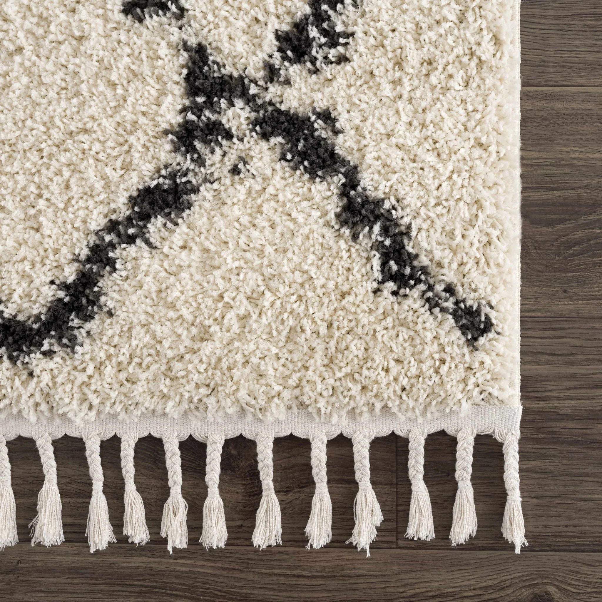 Modern Contemporary Beige and Charcoal Tribal Trellis Plush Pile Area Rug - Image 15