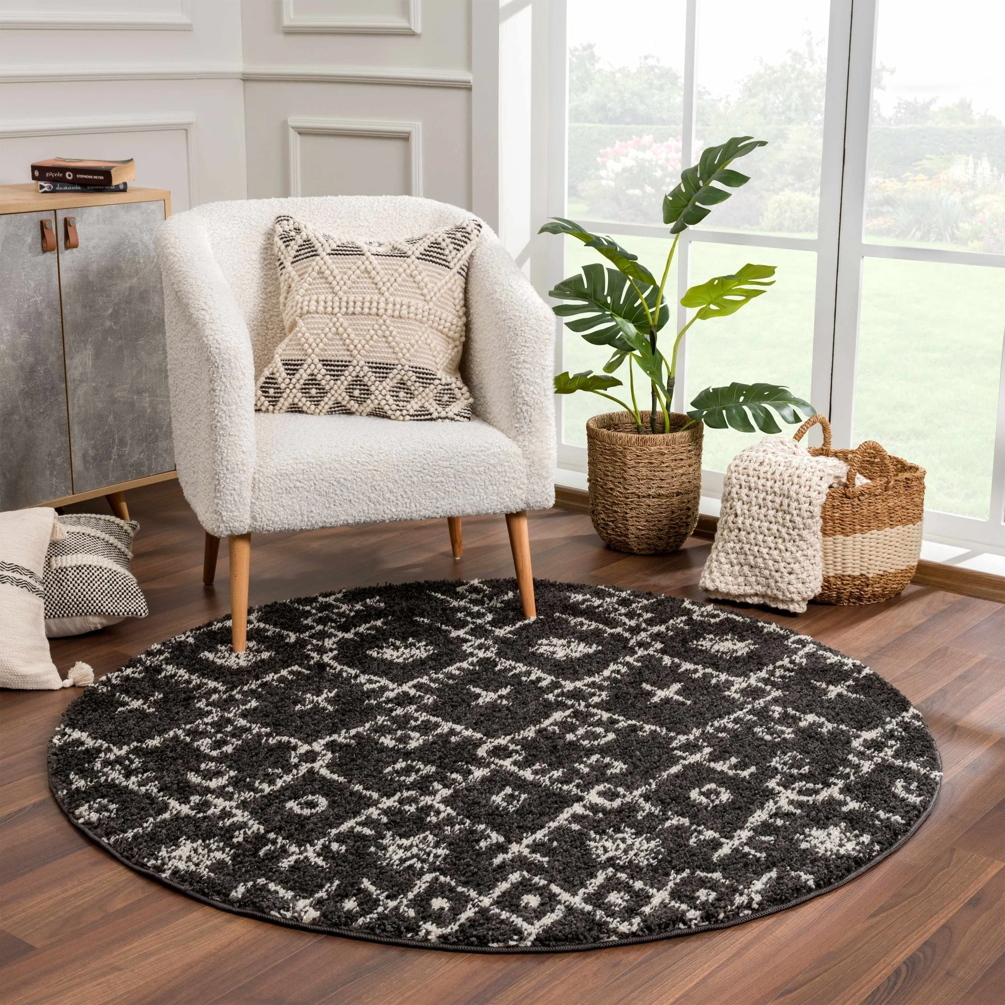 Contemporary Black and Beige Tribal Design Plush Pile Area Rug - Image 5
