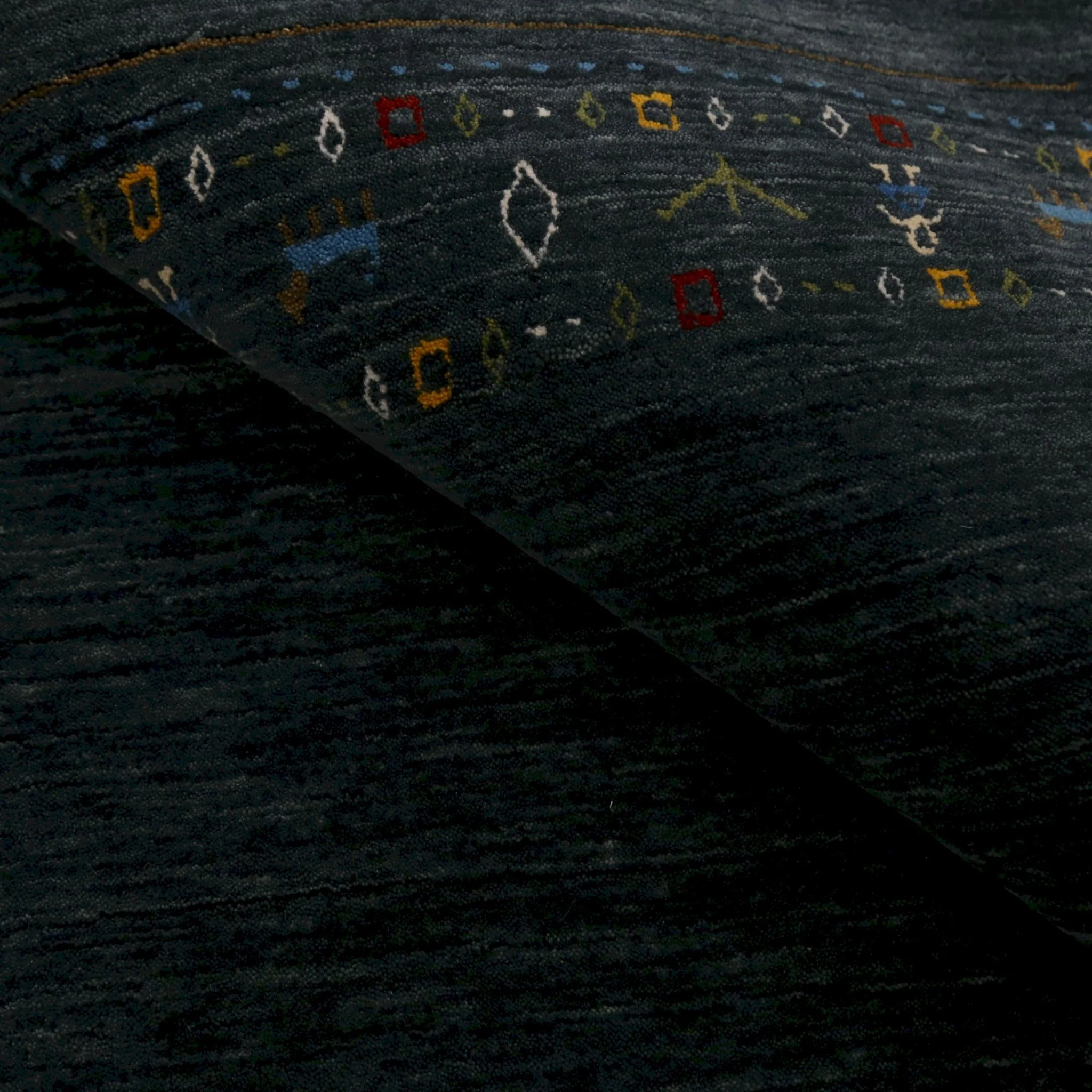 Contemporary Design Charcoal Hand Loomed Wool Area Rug - Image 10
